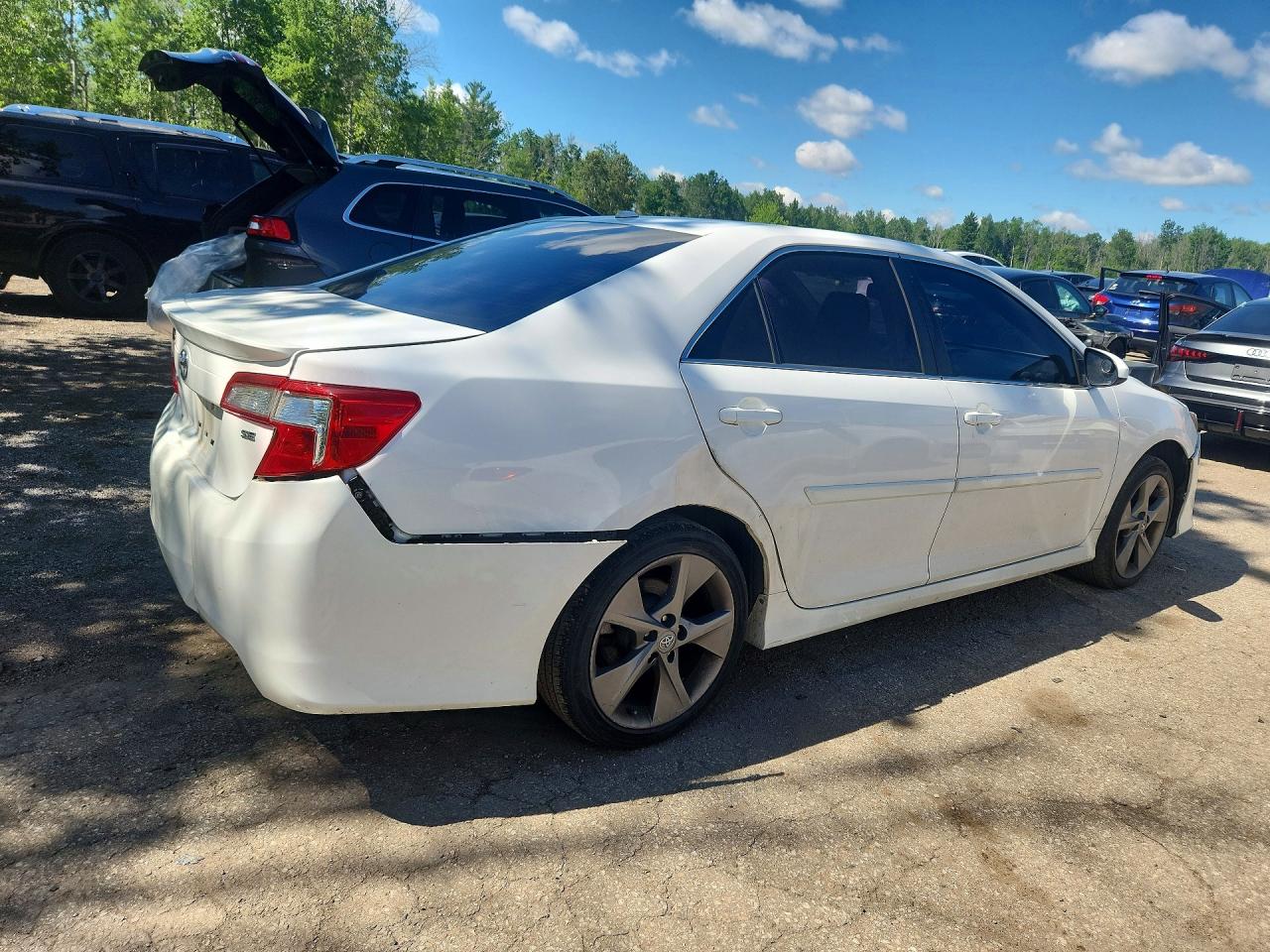 2014 Toyota Camry Se V6 White vin: 4T1BK1FK6EU550431