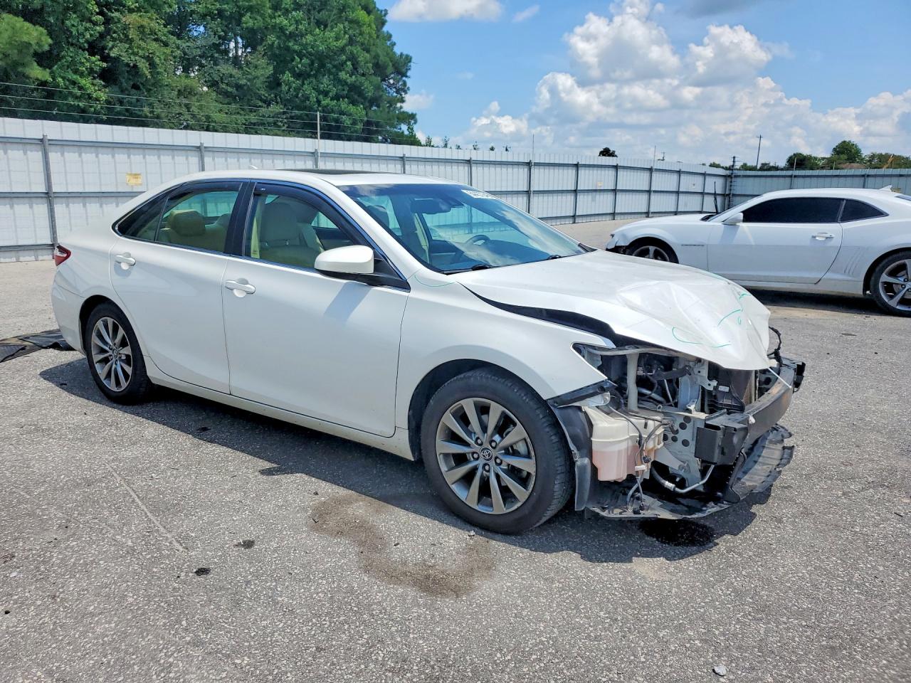 2015 Toyota Camry Xle V6 Белый vin: 4T1BK1FK6FU556506