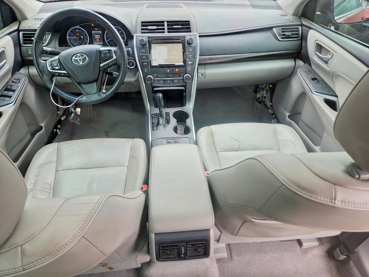2015 Toyota Camry Xle V6 Red vin: 4T1BK1FK6FU558109