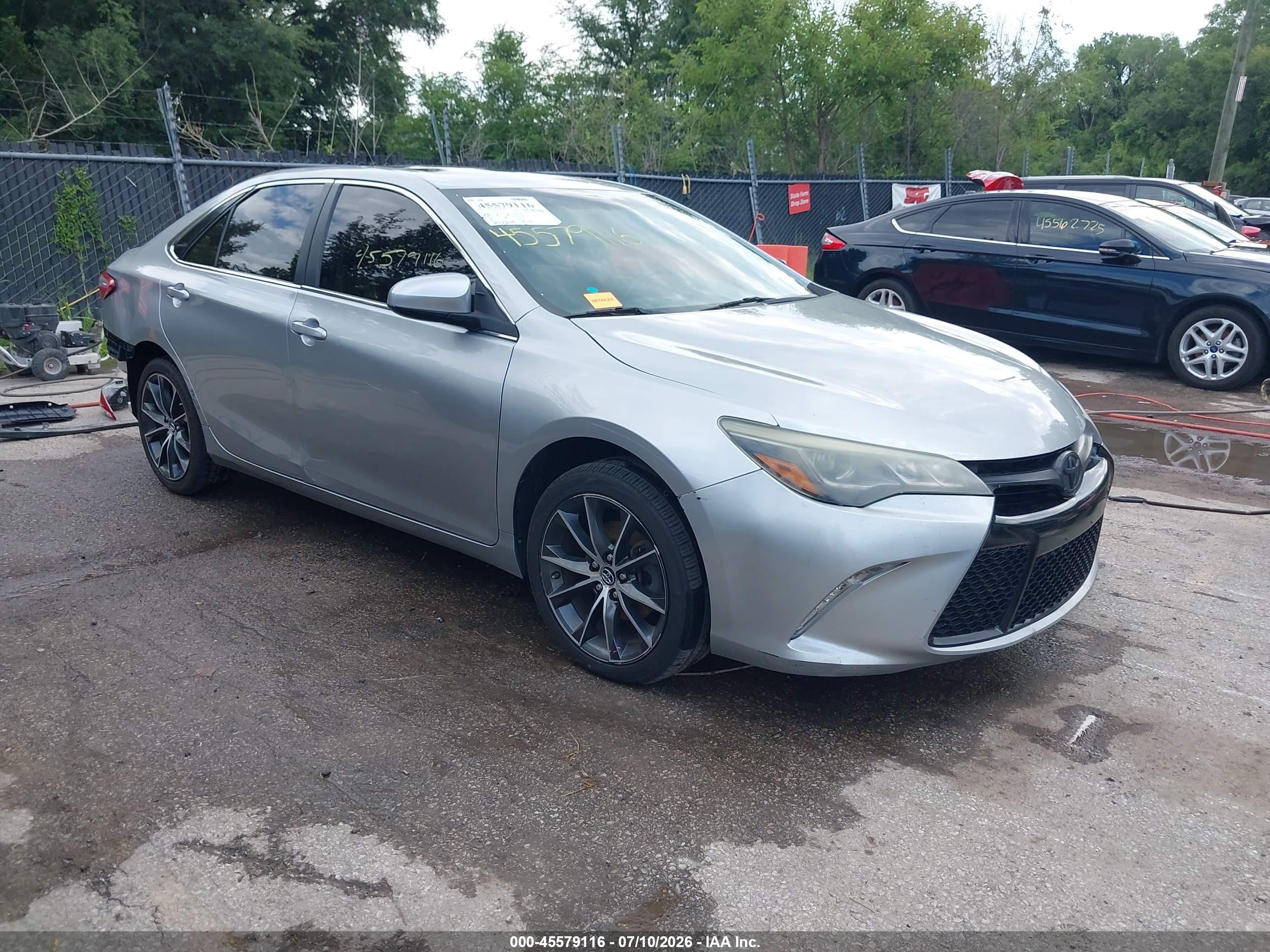 2015 Toyota Camry Xse V6 Серебряный vin: 4T1BK1FK7FU028084