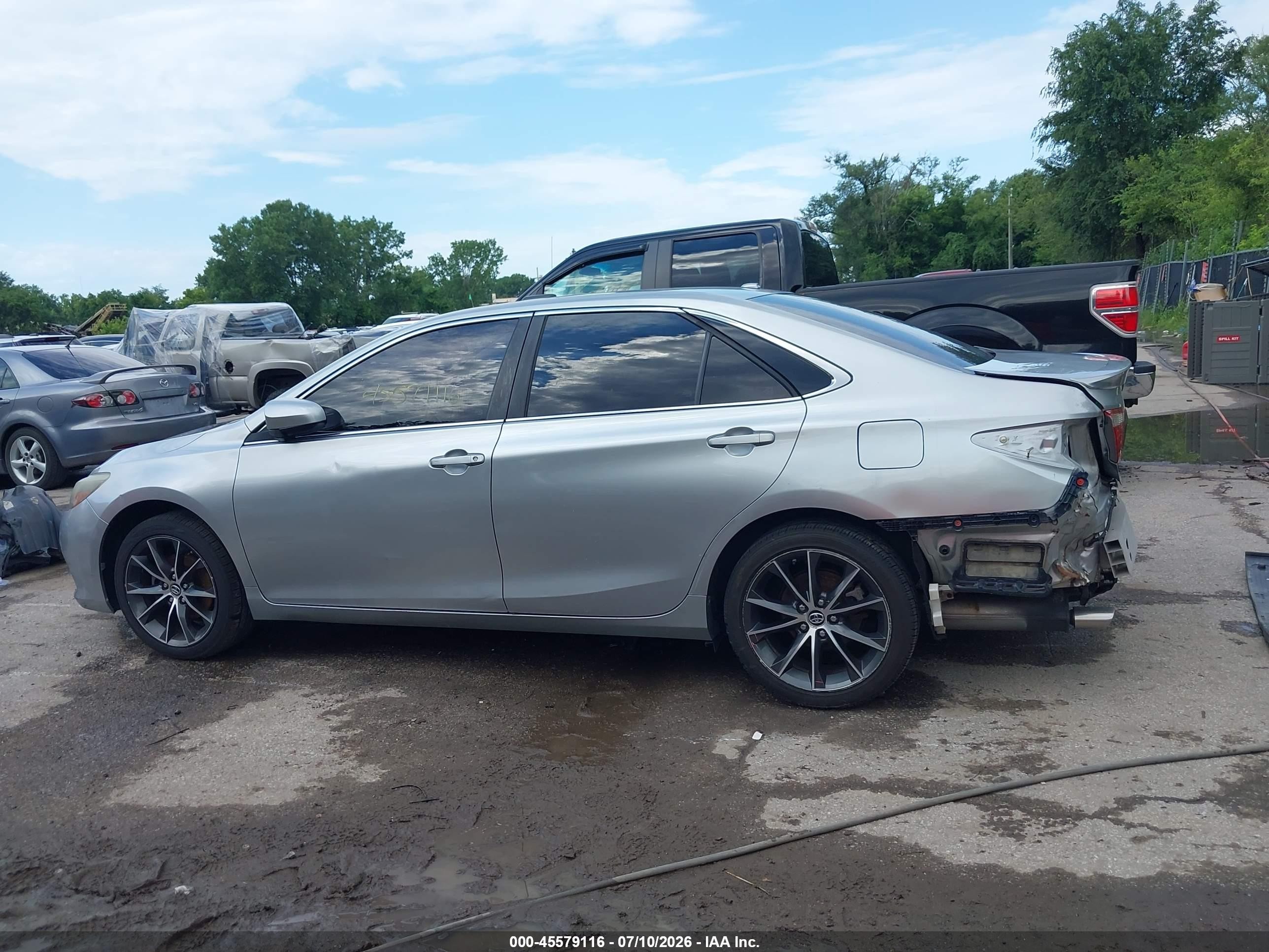 2015 Toyota Camry Xse V6 Серебряный vin: 4T1BK1FK7FU028084