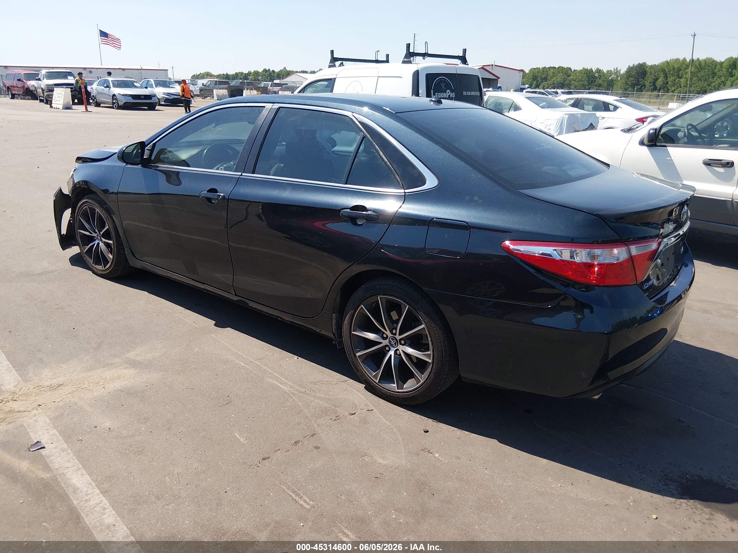 2015 Toyota Camry Xse V6 Синий vin: 4T1BK1FK7FU028473