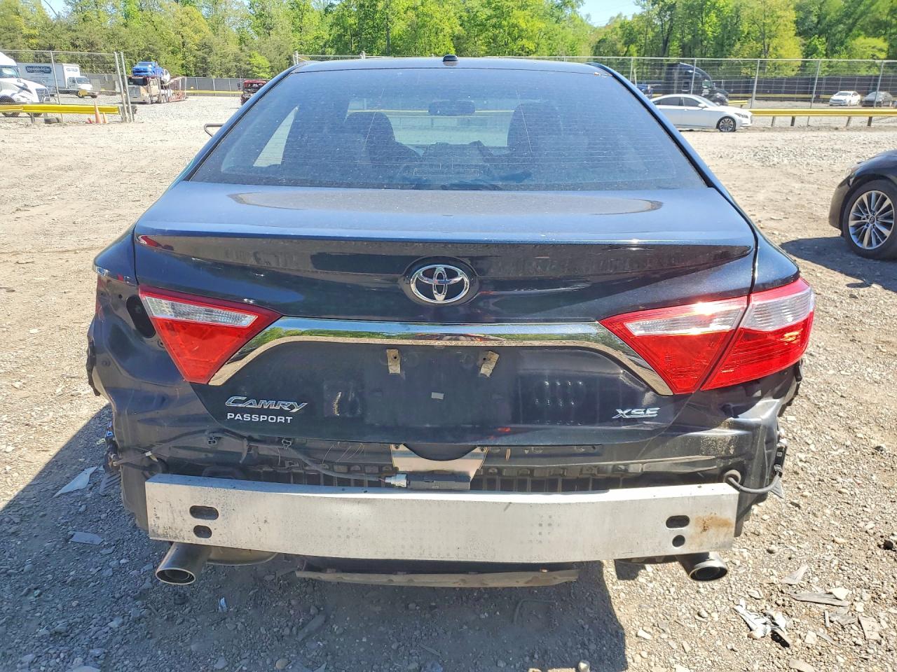 2015 Toyota Camry Xse V6 Blue vin: 4T1BK1FK7FU566610