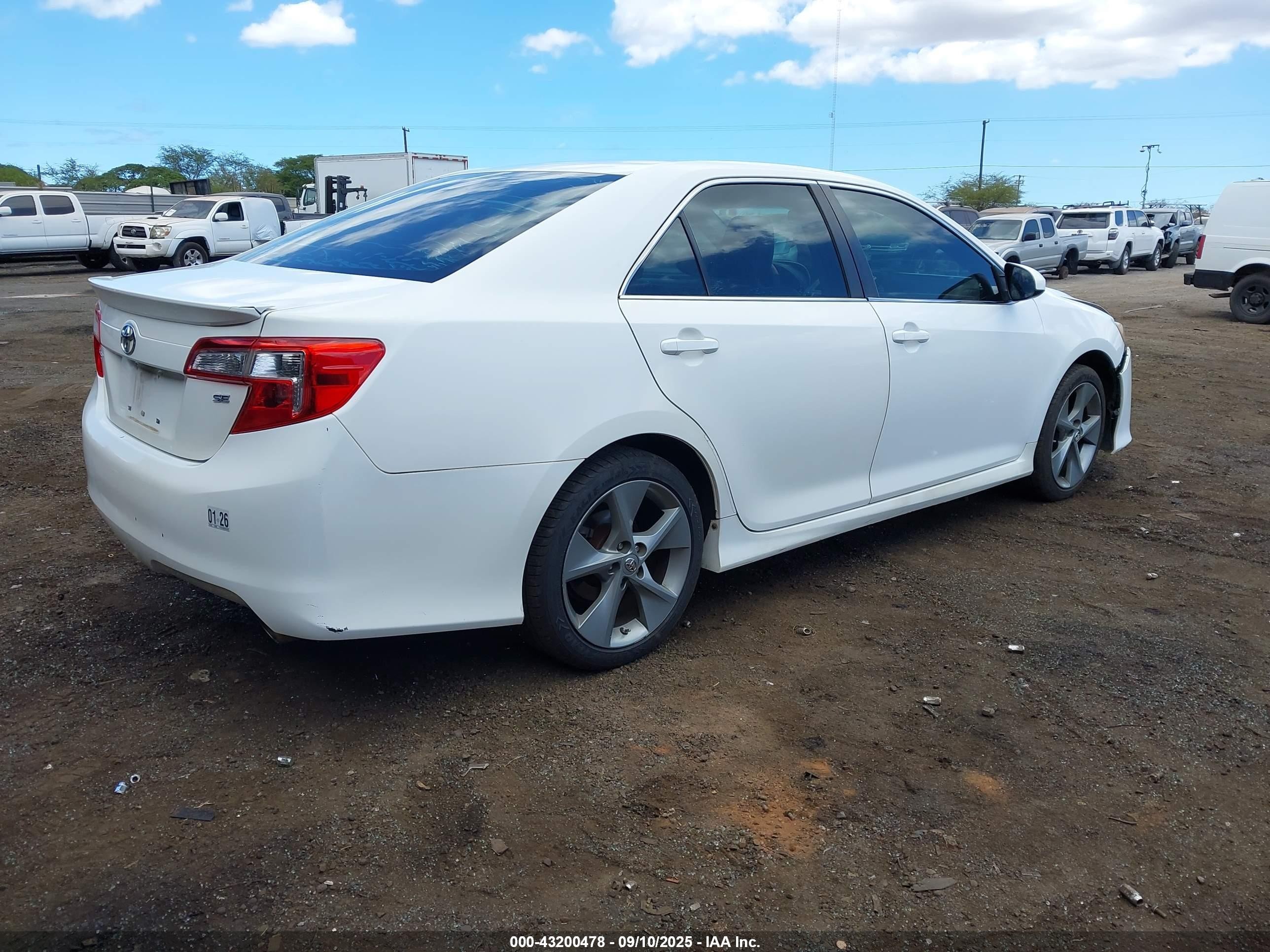 2012 Toyota Camry Se V6 White vin: 4T1BK1FK8CU520196