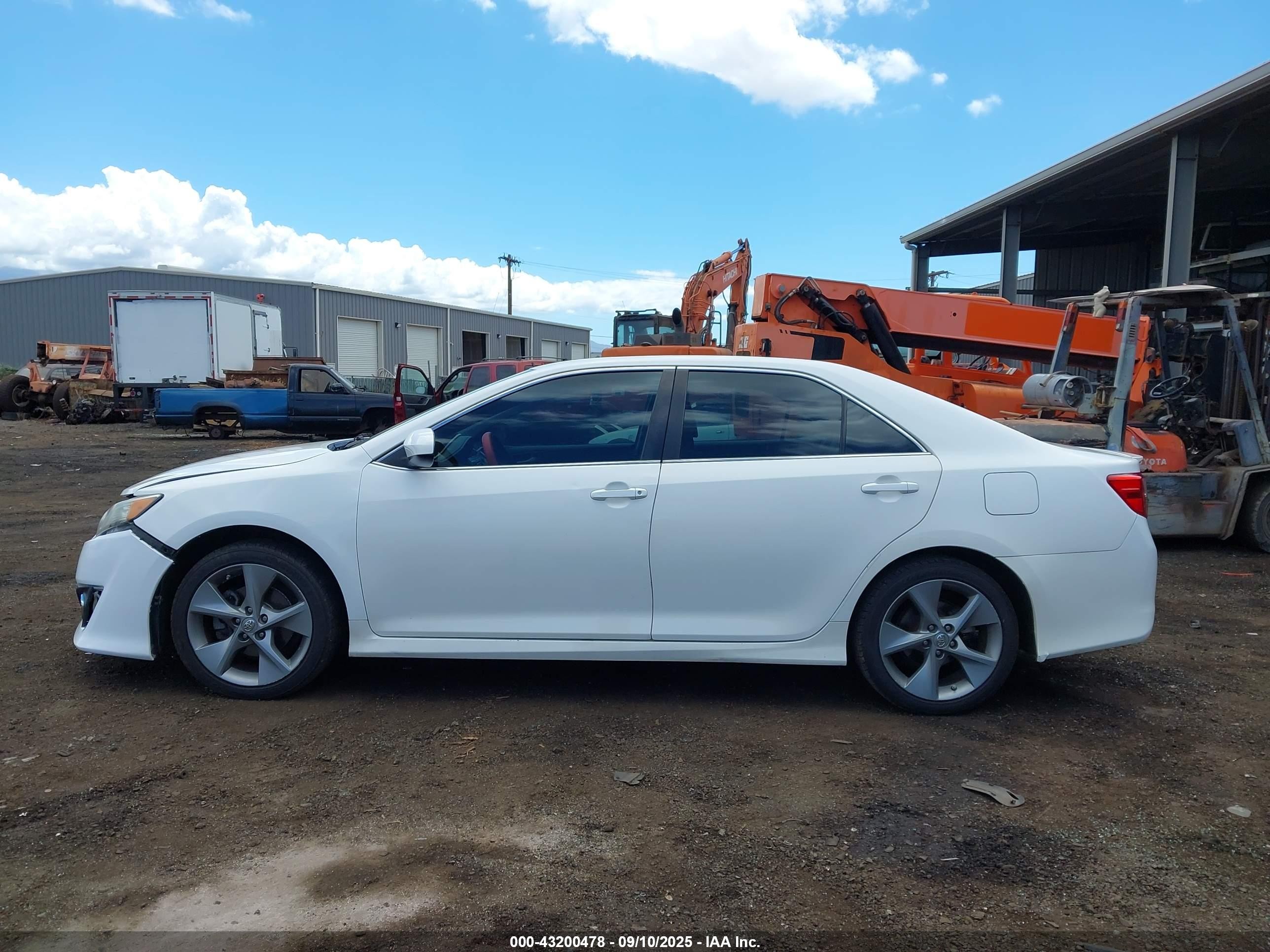 2012 Toyota Camry Se V6 White vin: 4T1BK1FK8CU520196
