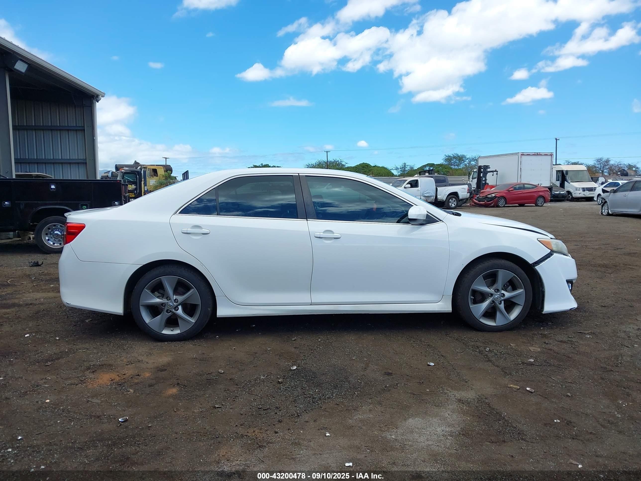 2012 Toyota Camry Se V6 White vin: 4T1BK1FK8CU520196