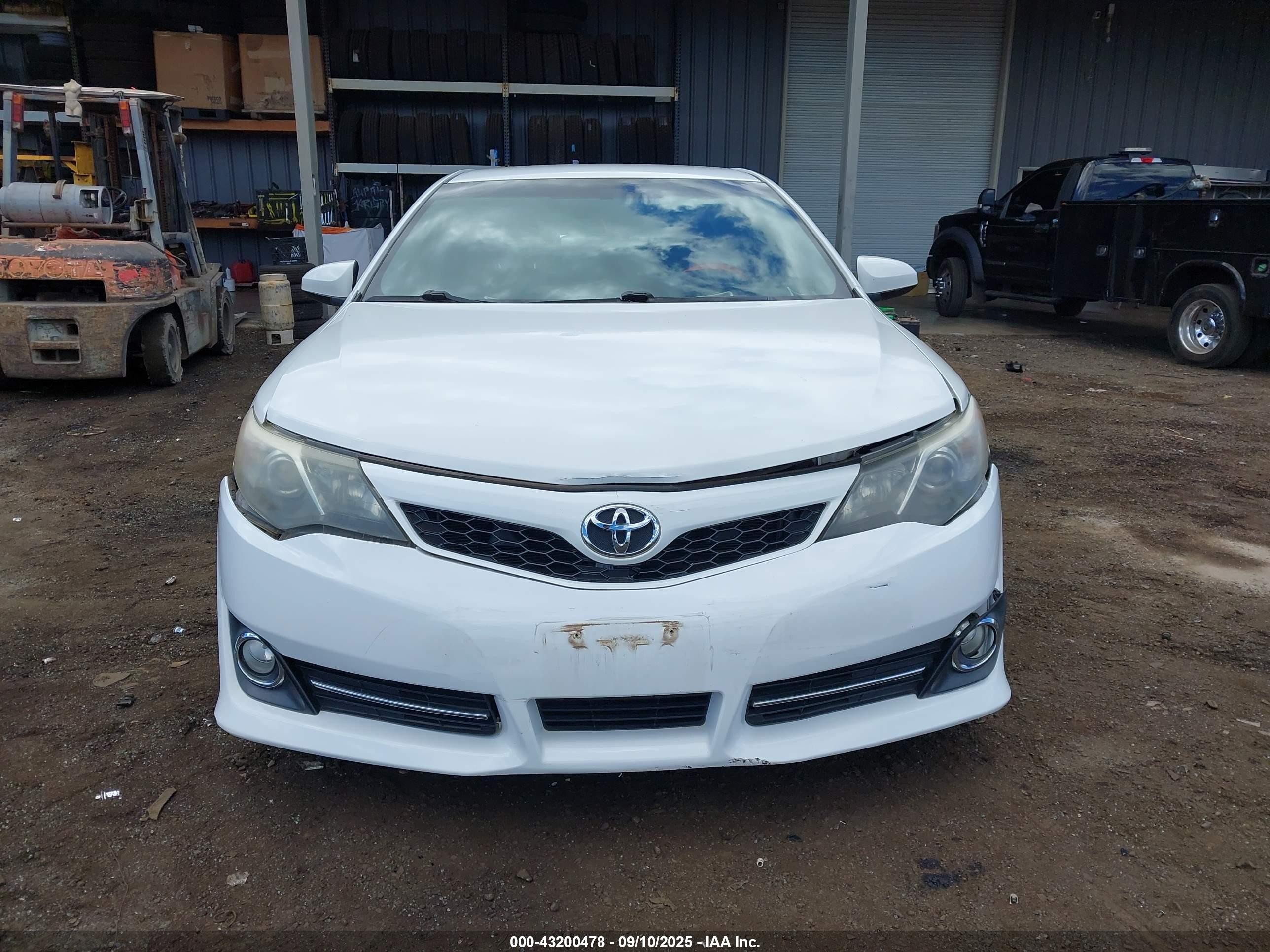 2012 Toyota Camry Se V6 White vin: 4T1BK1FK8CU520196