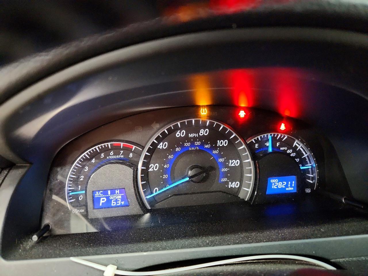 2014 Toyota Camry Xle V6 Бежевый vin: 4T1BK1FK8EU027590