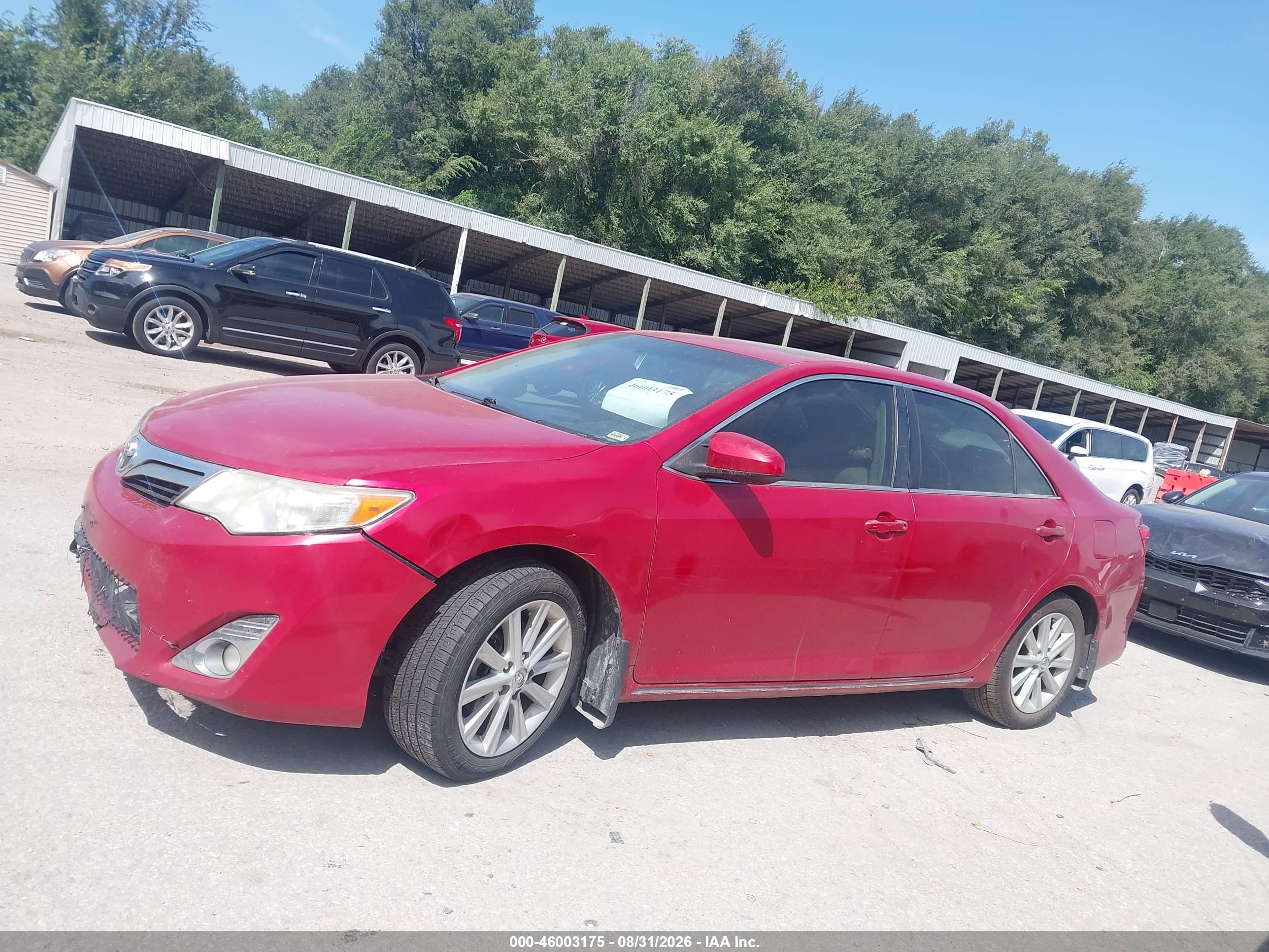 2014 Toyota Camry Xle V6 Красный vin: 4T1BK1FK8EU540273