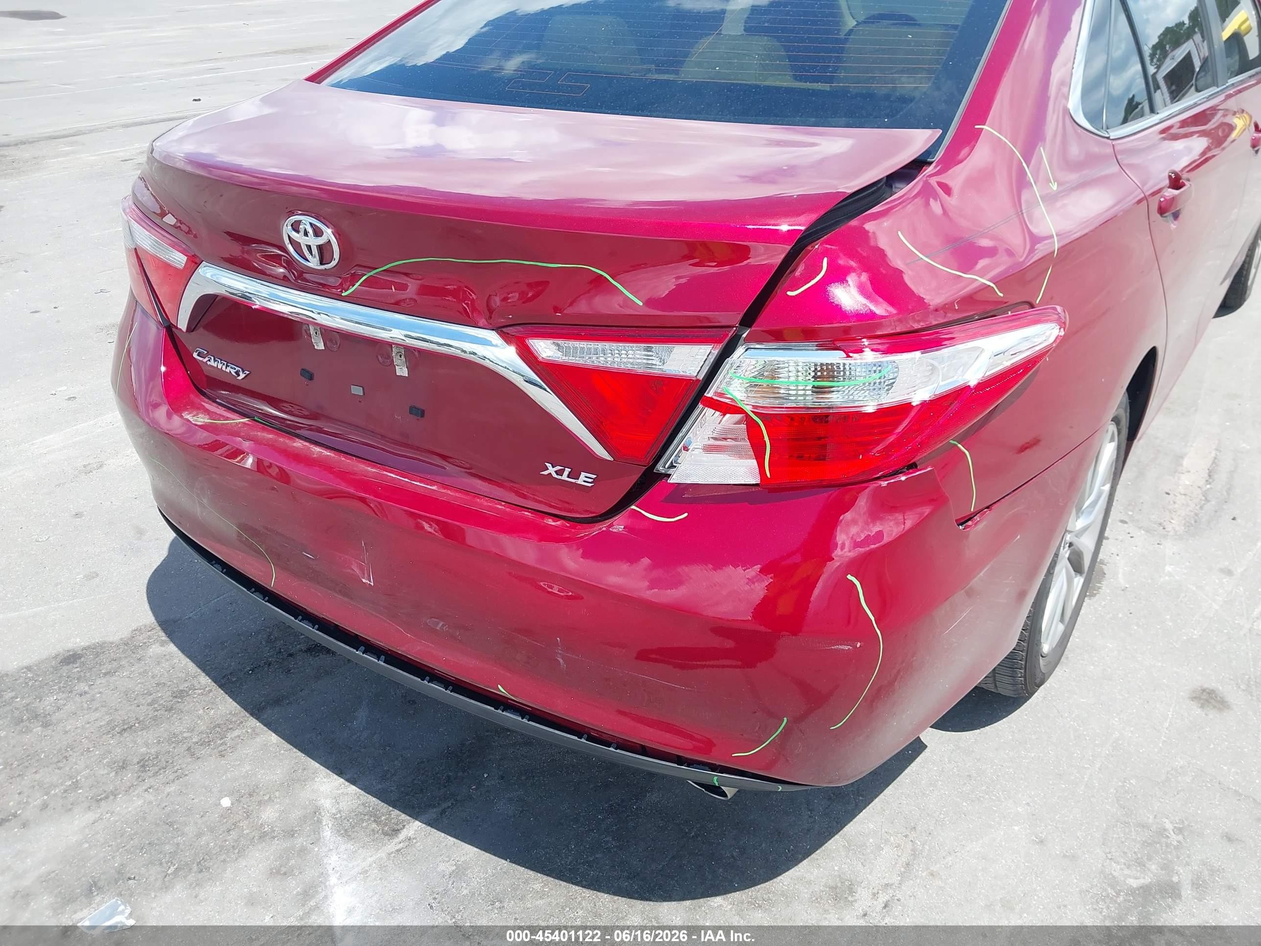 2015 Toyota Camry Xle V6 Red vin: 4T1BK1FK8FU565921