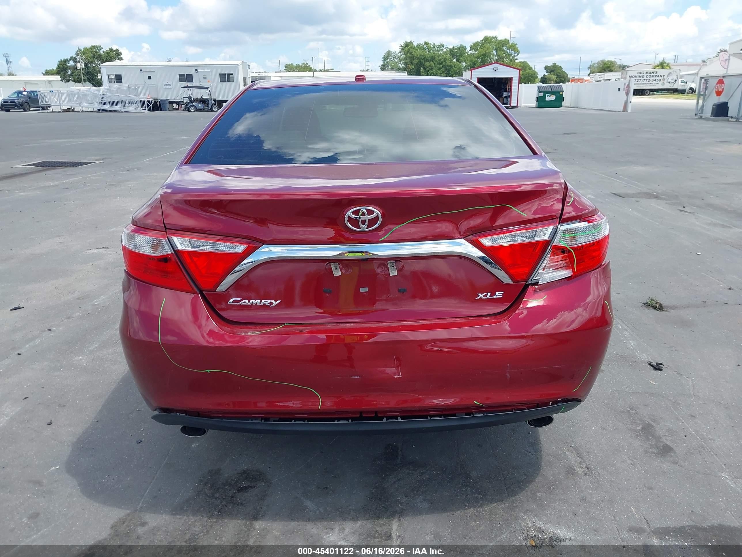 2015 Toyota Camry Xle V6 Red vin: 4T1BK1FK8FU565921