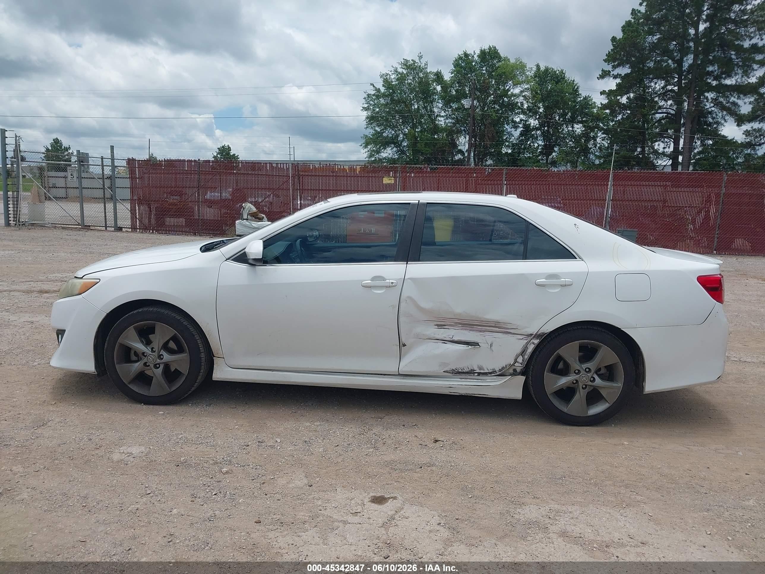 2012 Toyota Camry Se V6 White vin: 4T1BK1FK9CU503133
