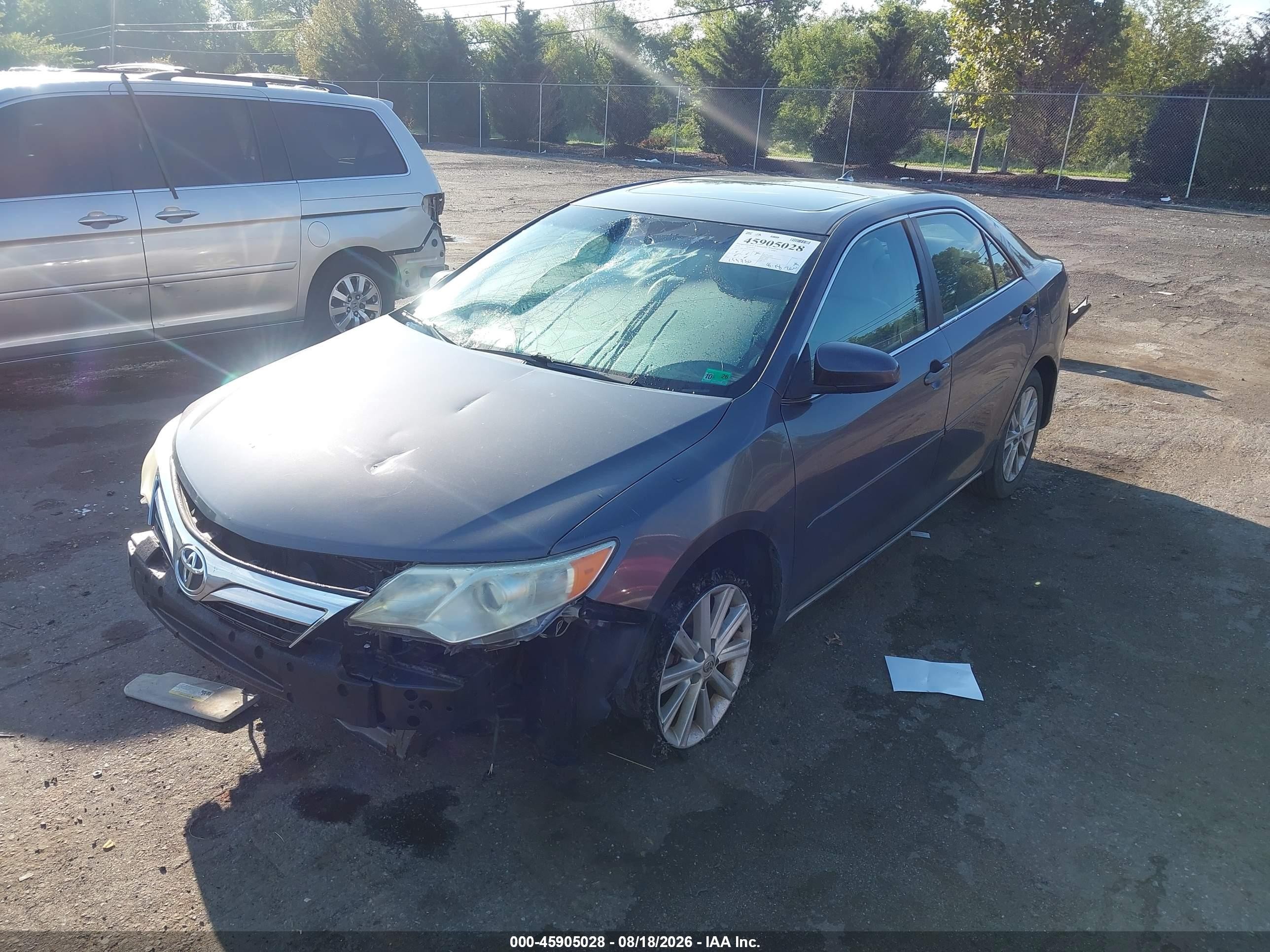 2014 Toyota Camry Xle V6 Gray vin: 4T1BK1FK9EU553310