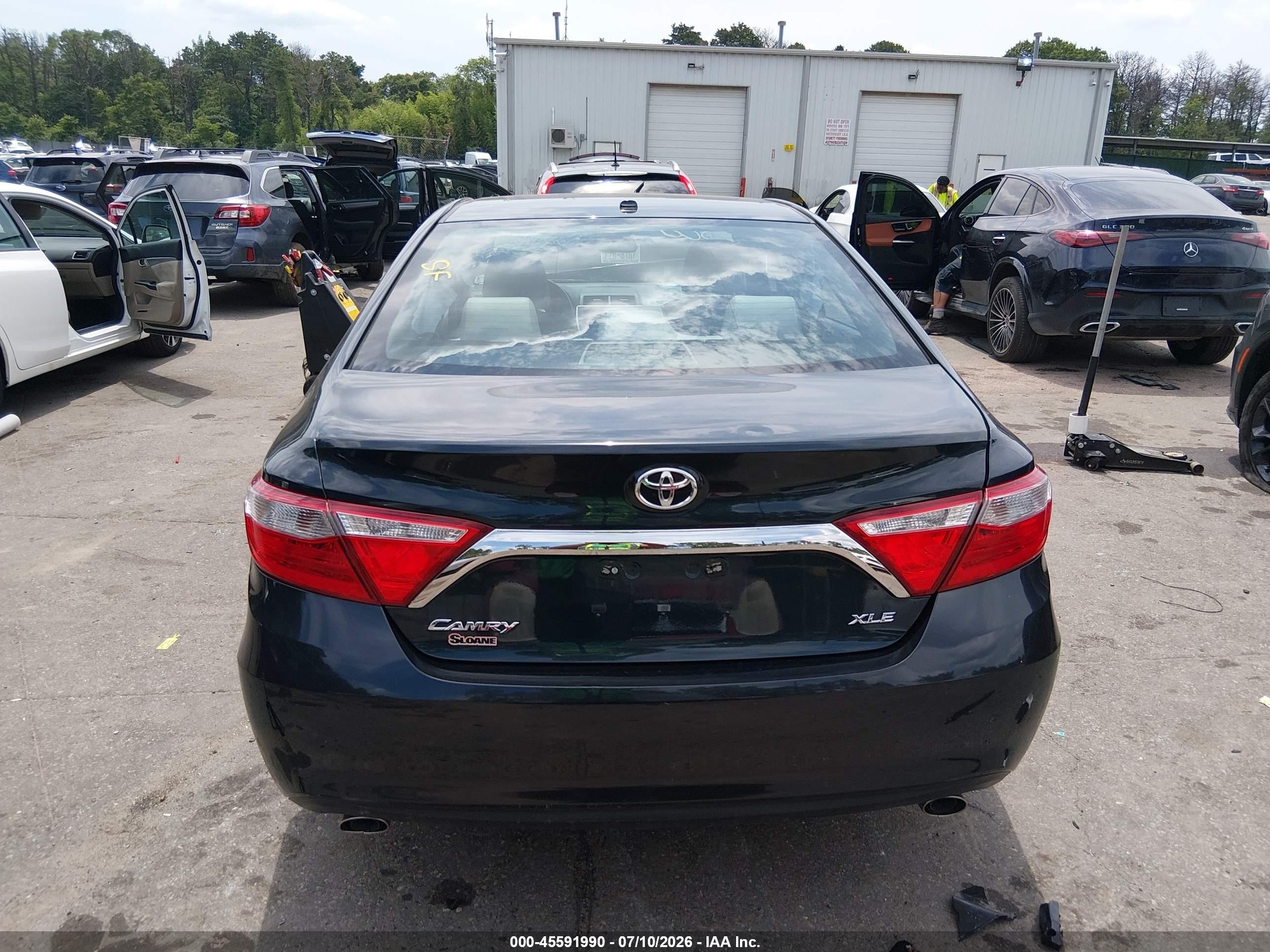 2015 Toyota Camry Xle V6 Gray vin: 4T1BK1FK9FU029902