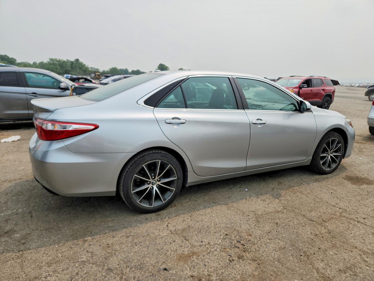 2015 Toyota Camry Xse V6 Серебряный vin: 4T1BK1FK9FU556418