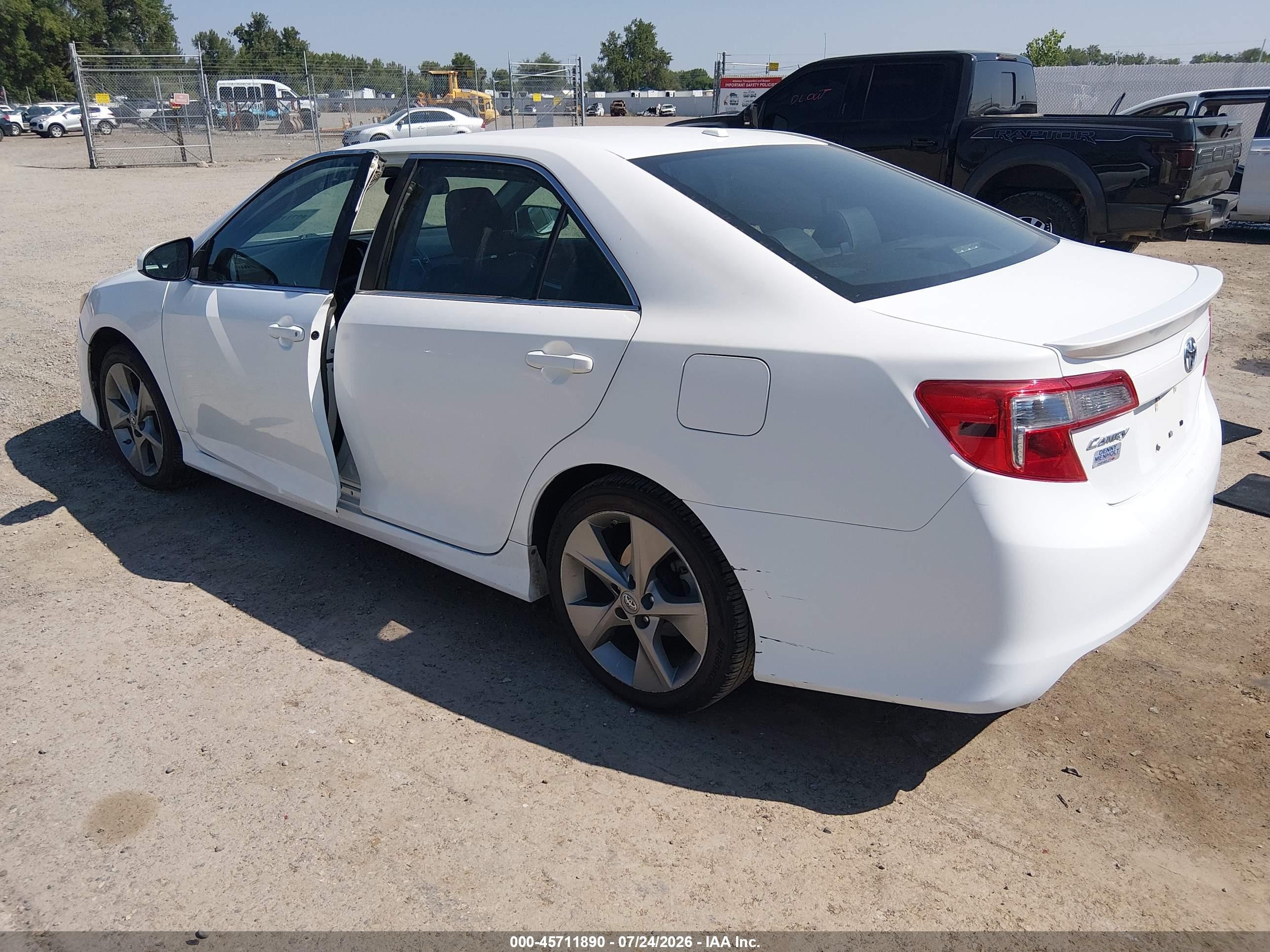 2013 Toyota Camry Se V6 Белый vin: 4T1BK1FKXDU532092