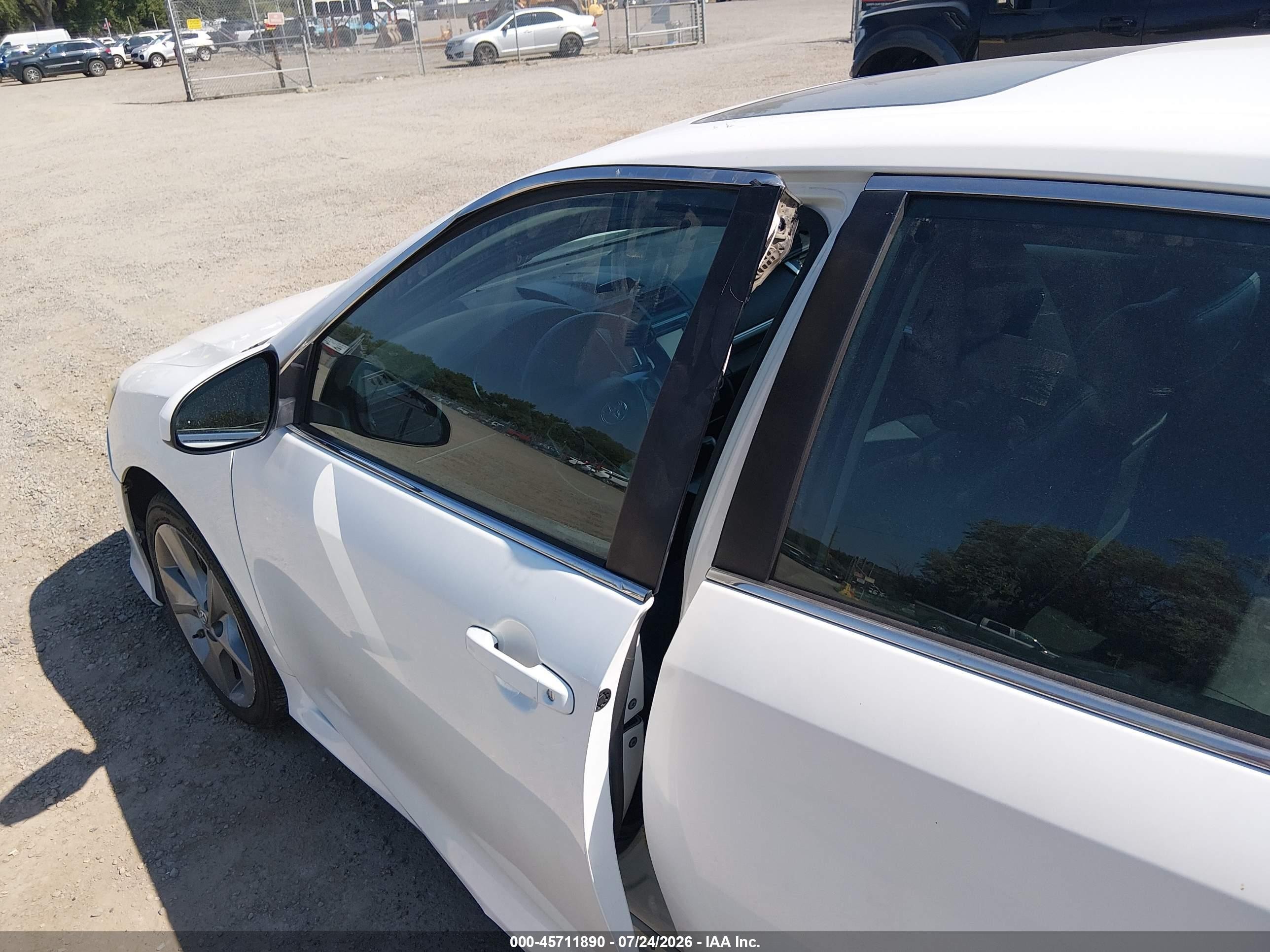 2013 Toyota Camry Se V6 Белый vin: 4T1BK1FKXDU532092