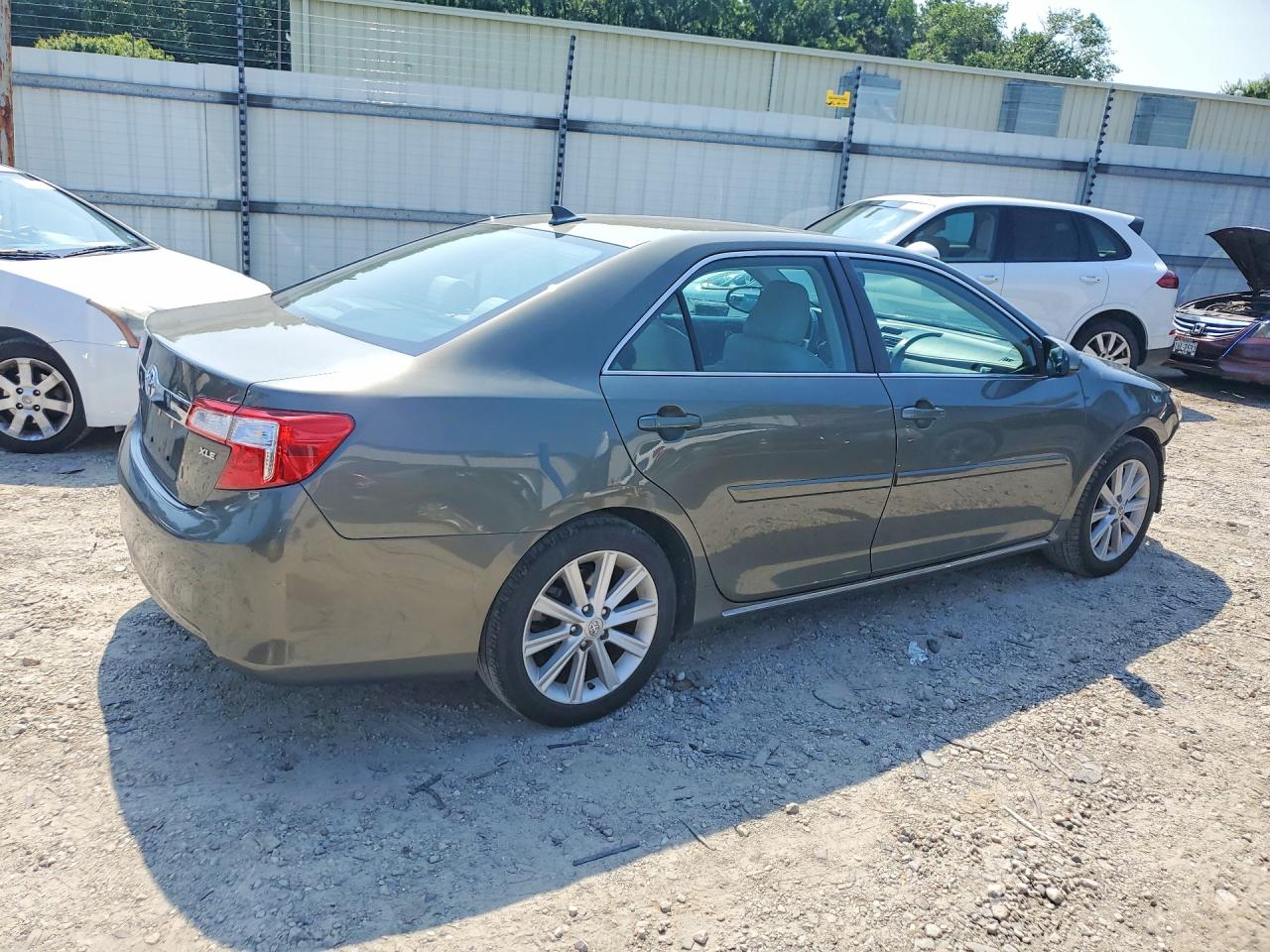 2014 Toyota Camry Xle V6 Green vin: 4T1BK1FKXEU542798