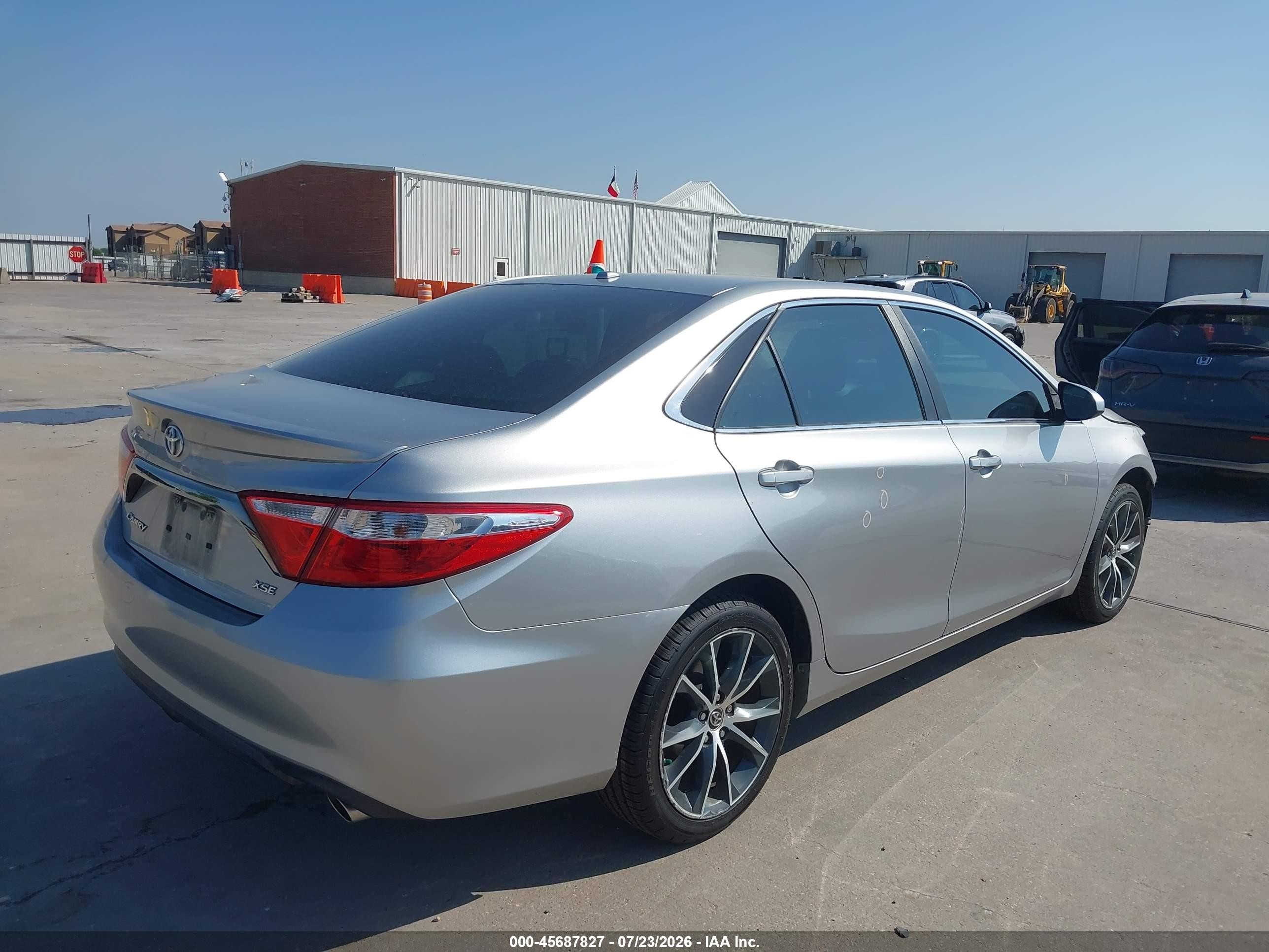 2016 Toyota Camry Xse V6 Silver vin: 4T1BK1FKXGU569311