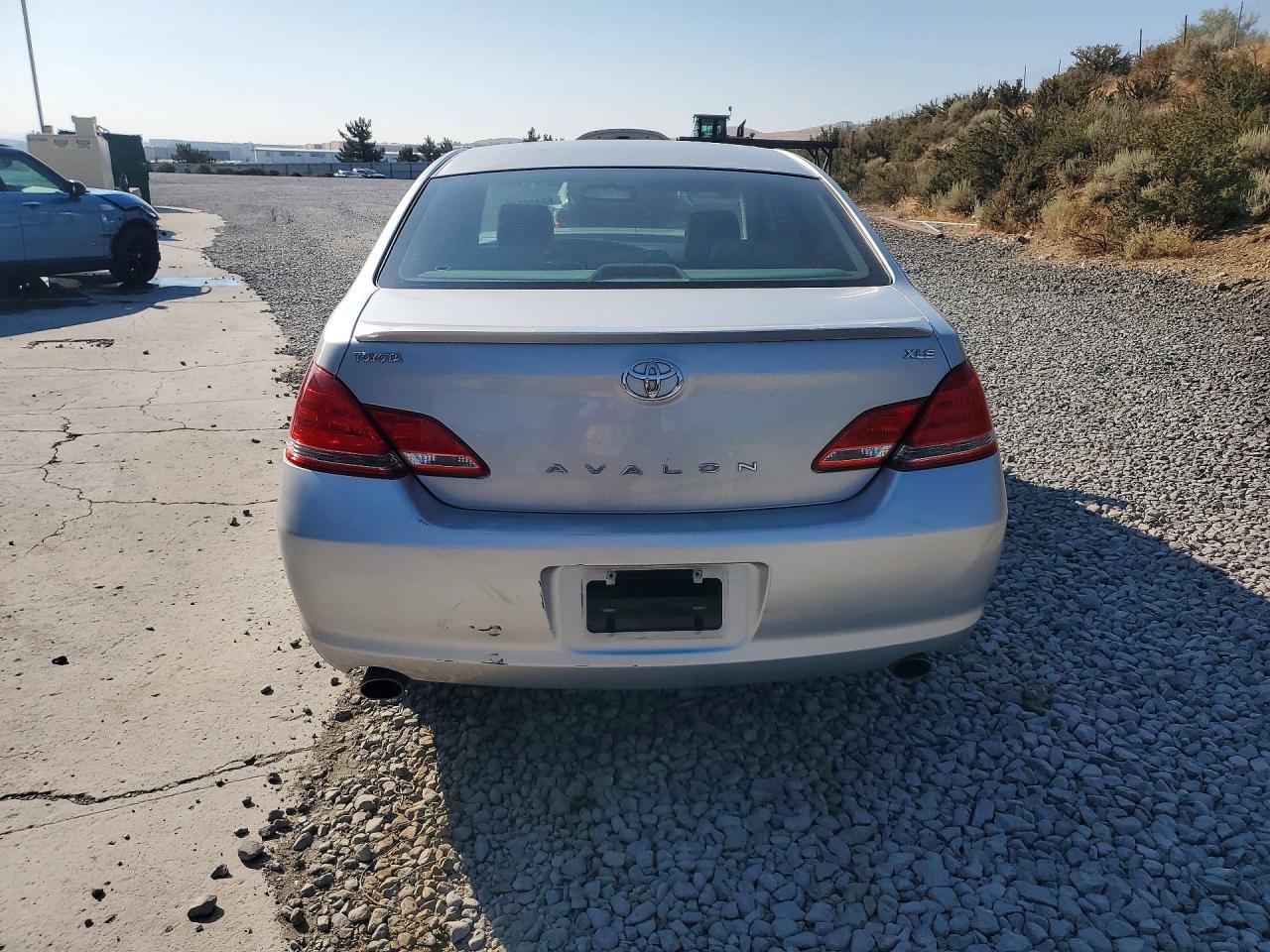 2005 Toyota Avalon Xls Gray vin: 4T1BK36B05U008205