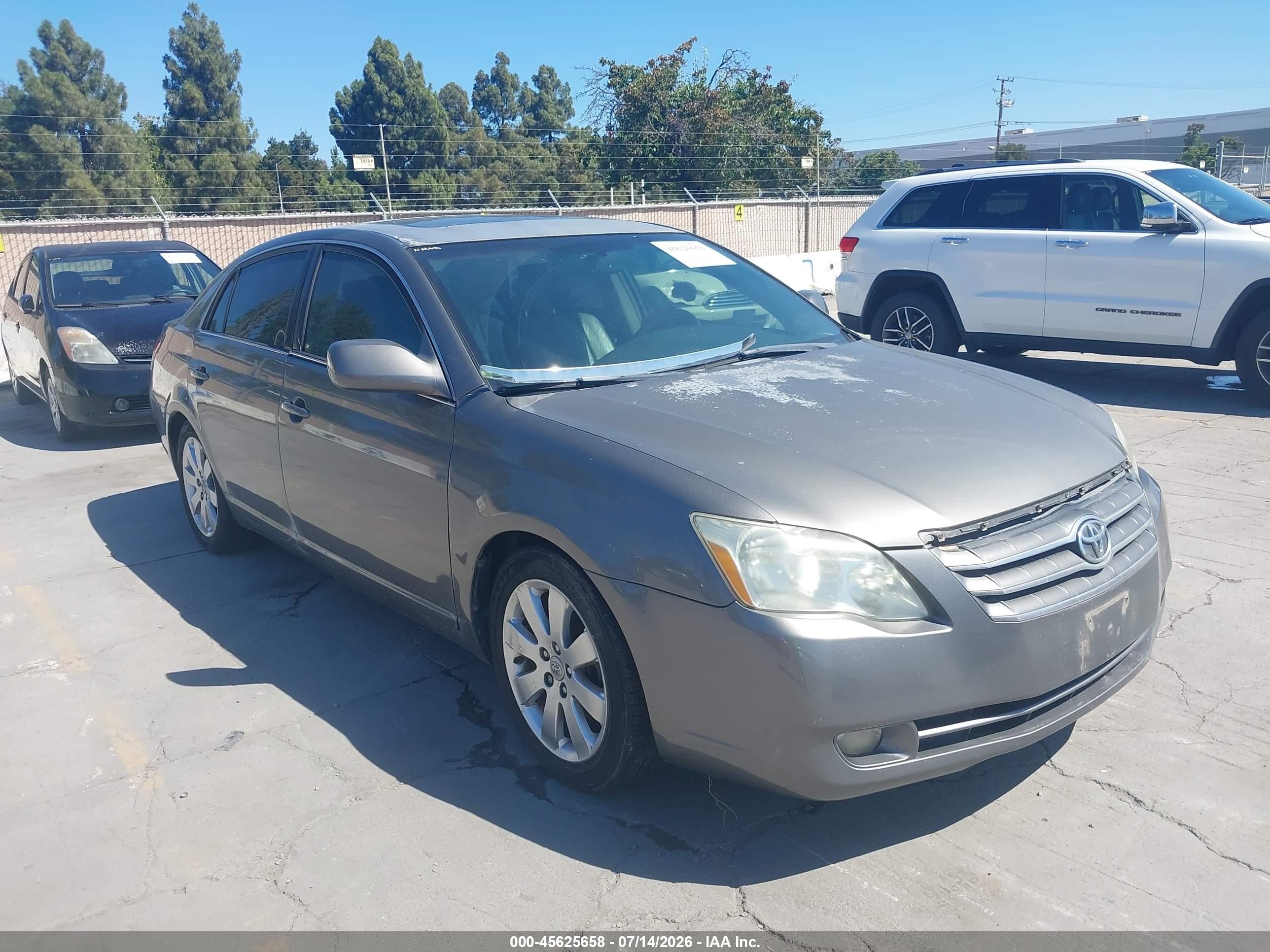 2005 Toyota Avalon Xls Gray vin: 4T1BK36B05U048851