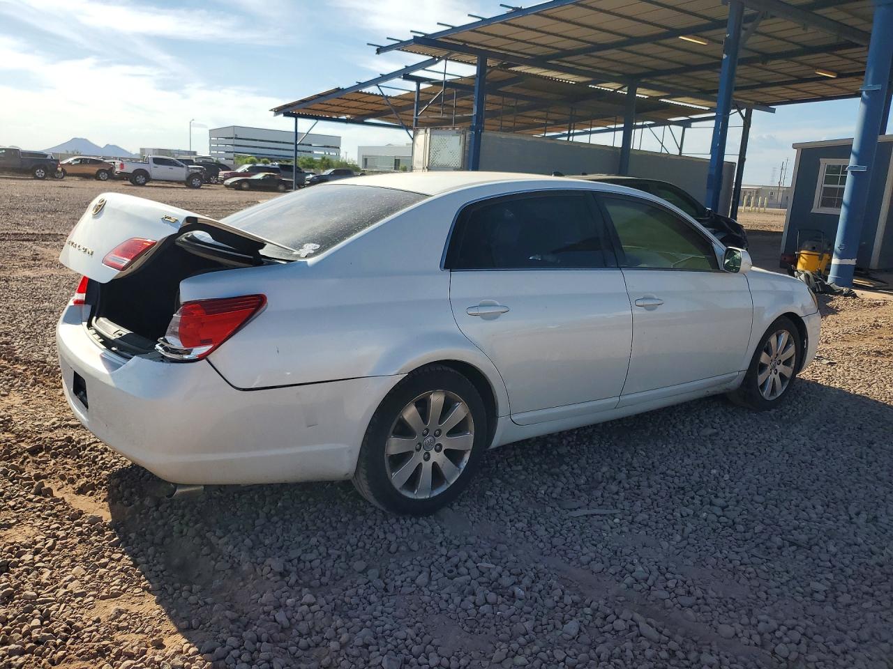 2006 Toyota Avalon Xls Белый vin: 4T1BK36B06U068745