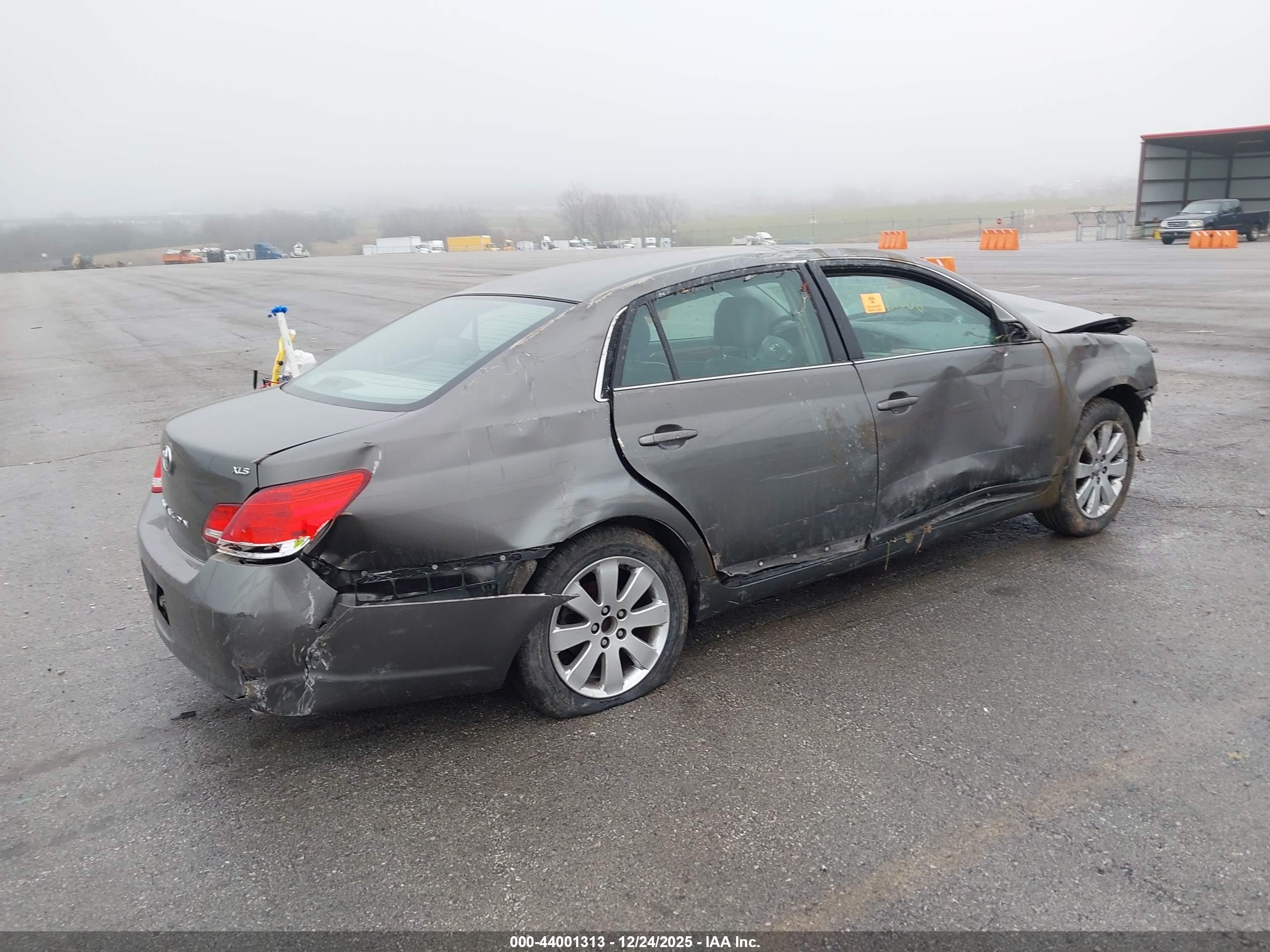 2006 Toyota Avalon Xls Gray vin: 4T1BK36B06U100237
