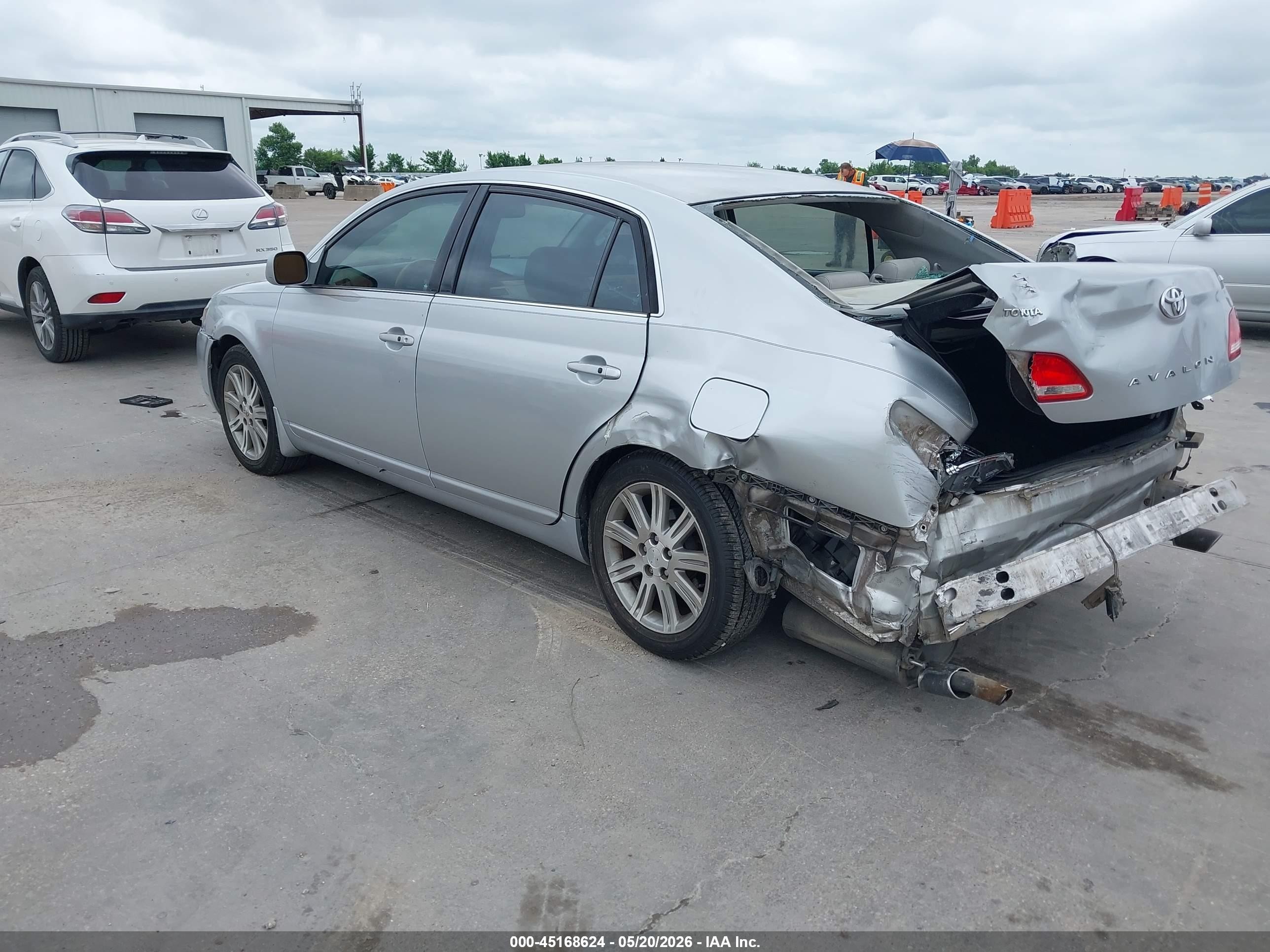 2006 Toyota Avalon Limited Silver vin: 4T1BK36B06U125302