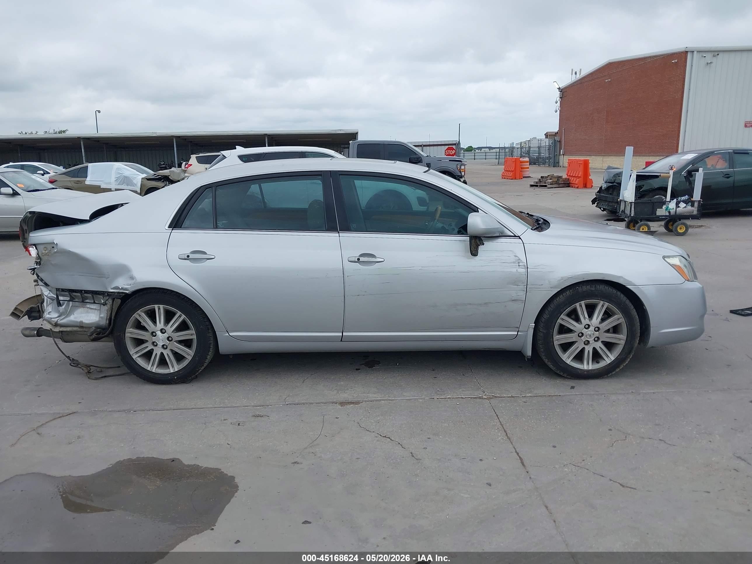 2006 Toyota Avalon Limited Silver vin: 4T1BK36B06U125302
