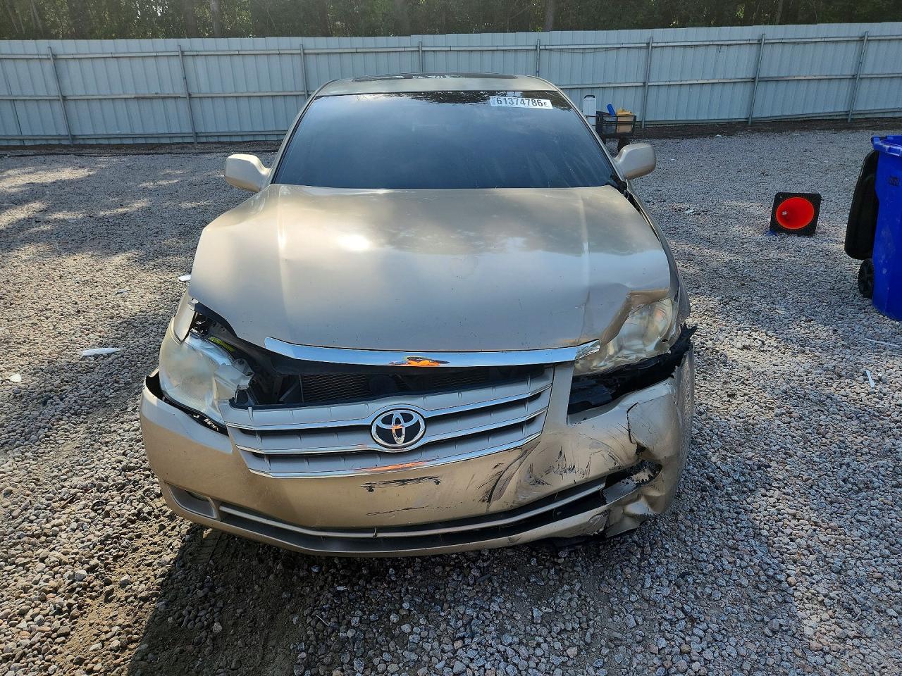 2006 Toyota Avalon Limited Gold vin: 4T1BK36B06U143265