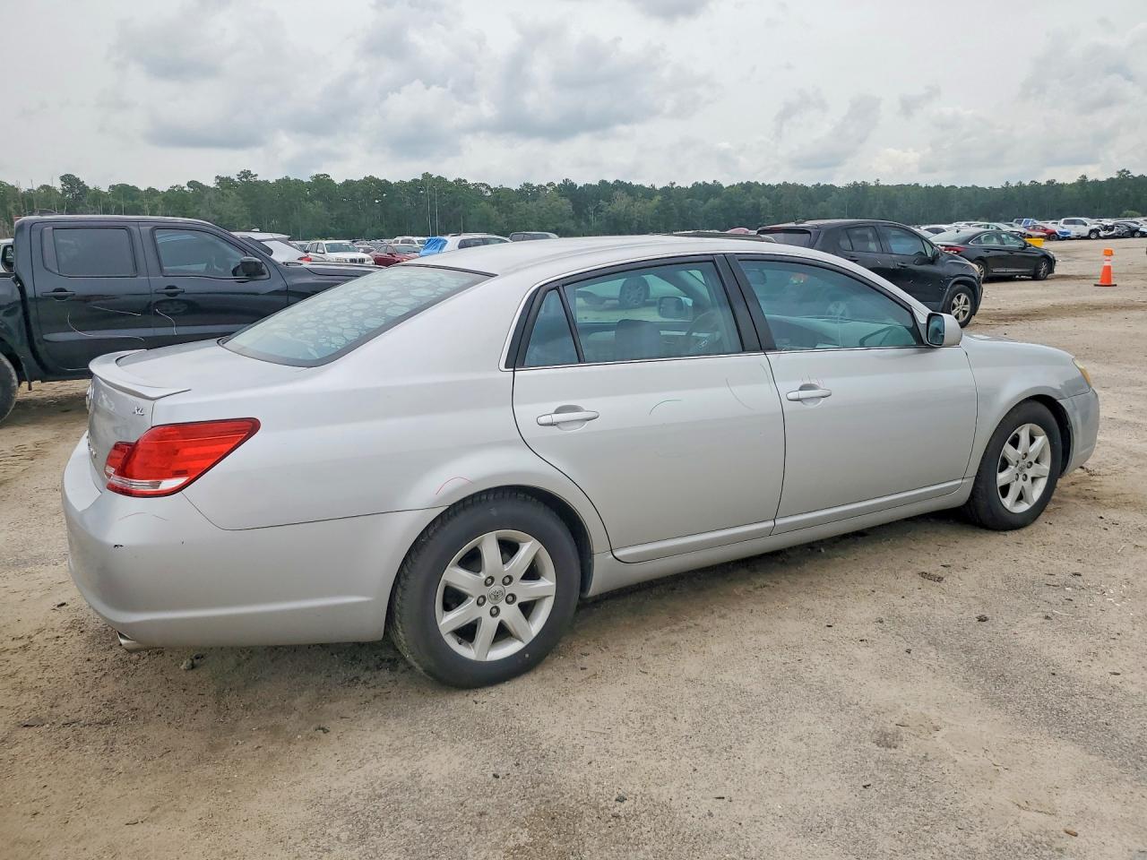 2007 Toyota Avalon Xl Silver vin: 4T1BK36B07U169298