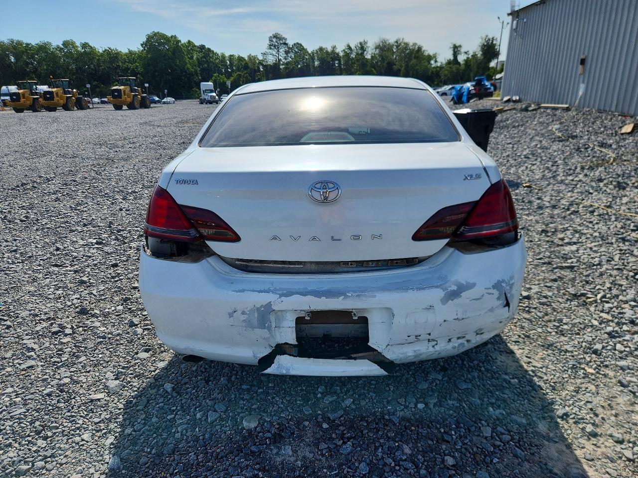 2007 Toyota Avalon Xls White vin: 4T1BK36B07U249359