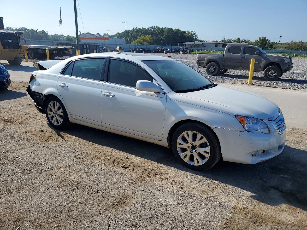 2008 Toyota Avalon Xls White vin: 4T1BK36B08U266583