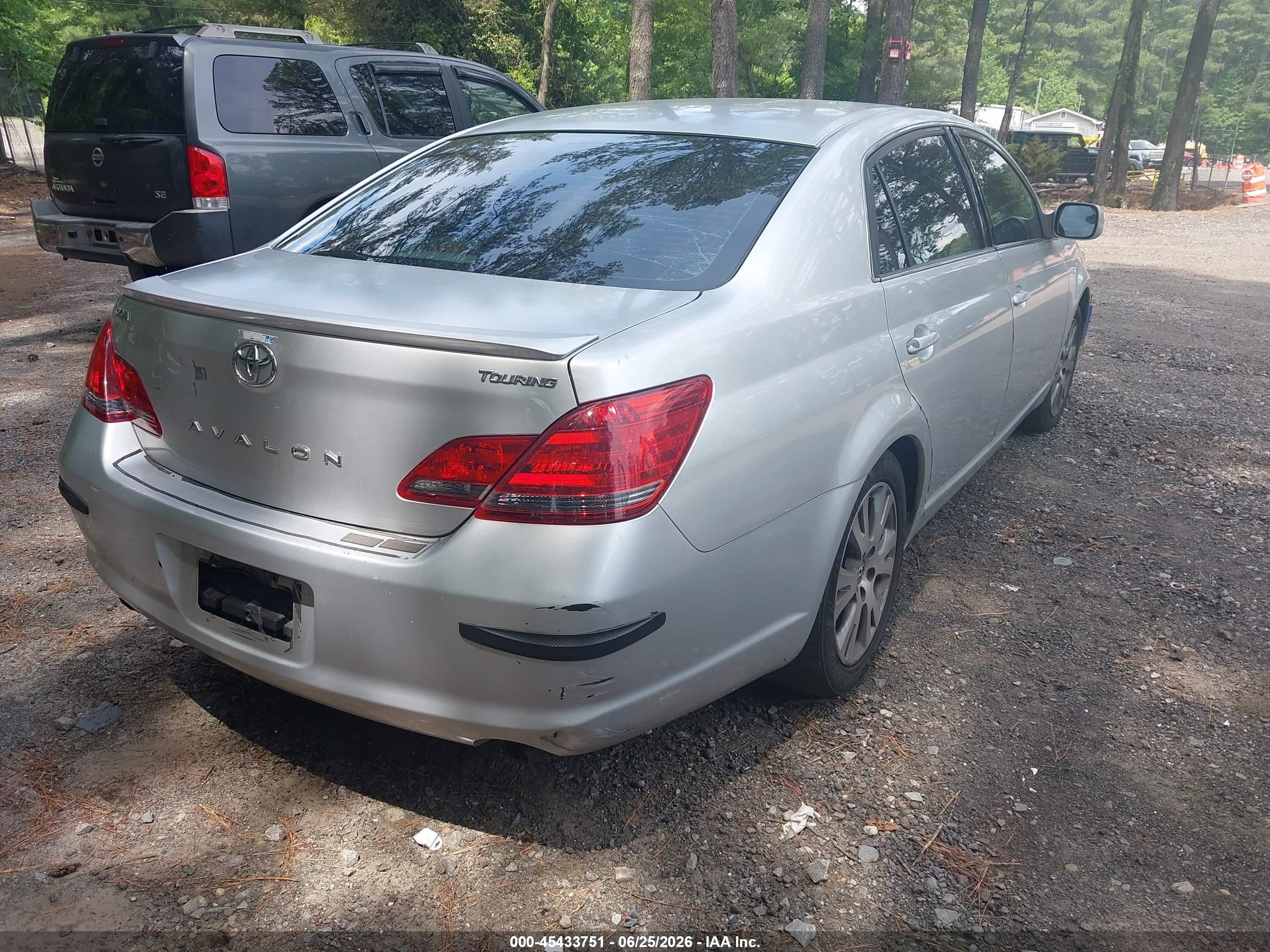 2008 Toyota Avalon Touring Silver vin: 4T1BK36B08U309576