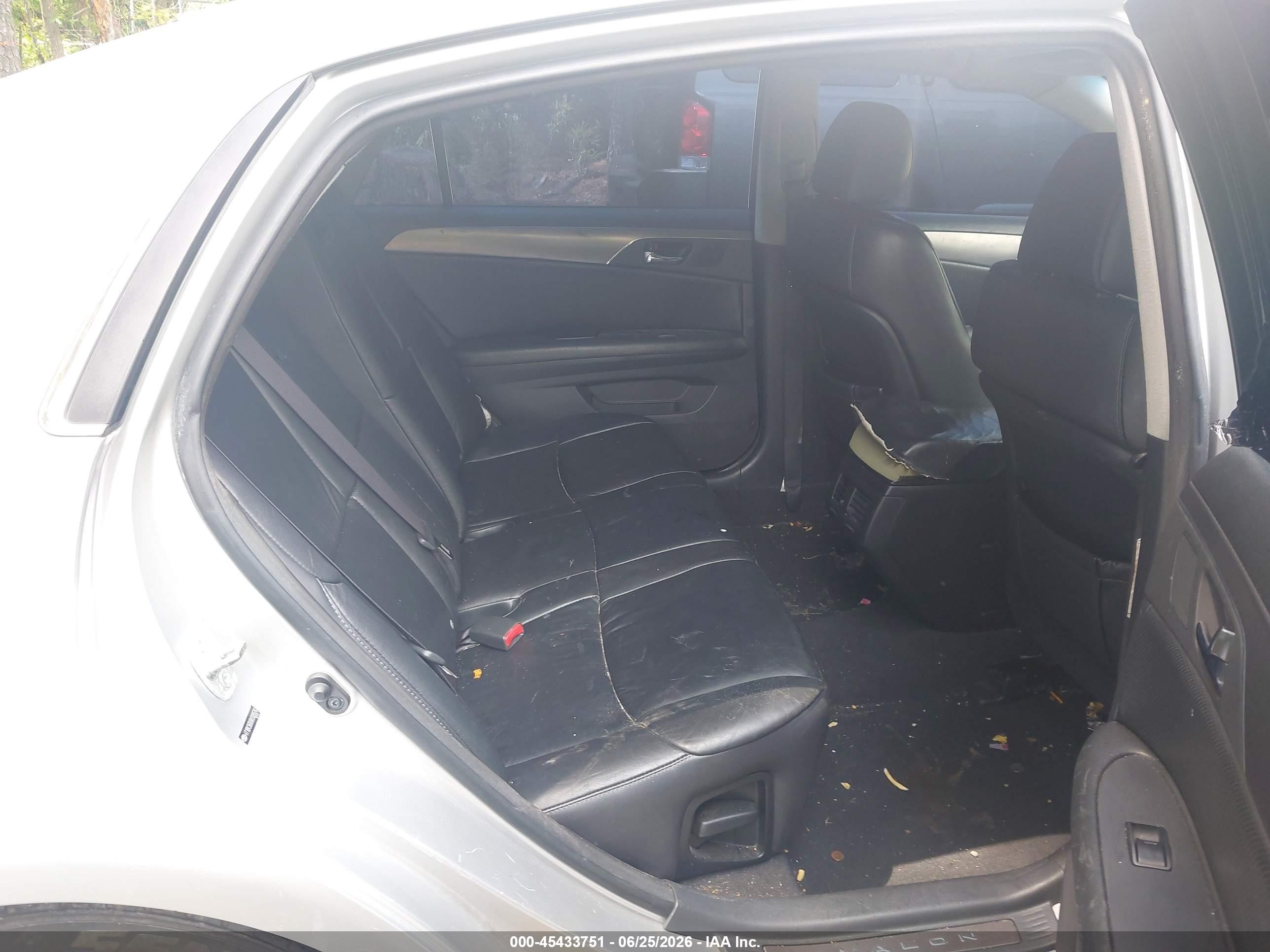 2008 Toyota Avalon Touring Silver vin: 4T1BK36B08U309576