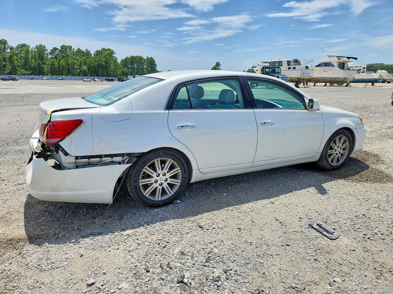 2008 Toyota Avalon Limited White vin: 4T1BK36B08U323770