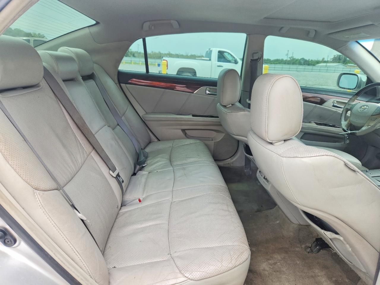 2009 Toyota Avalon Limited Silver vin: 4T1BK36B09U342966
