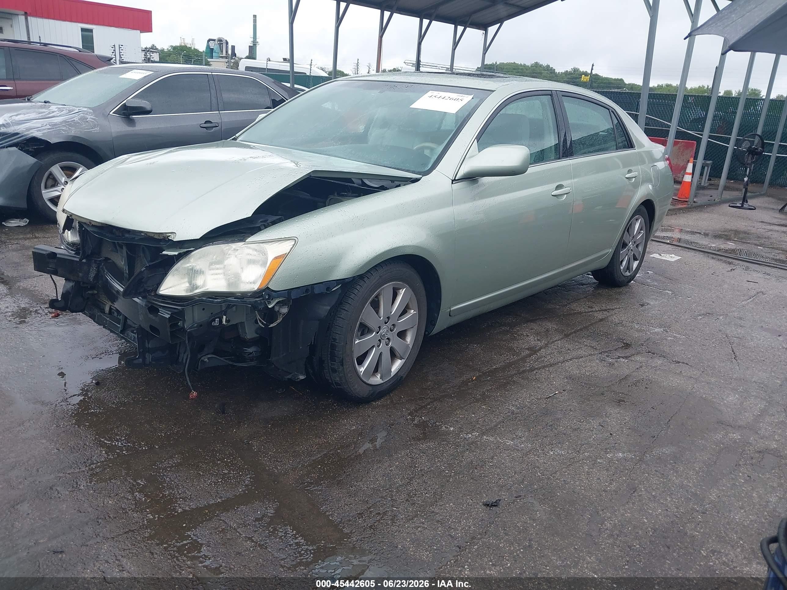 2005 Toyota Avalon Xls Зеленый vin: 4T1BK36B15U011338