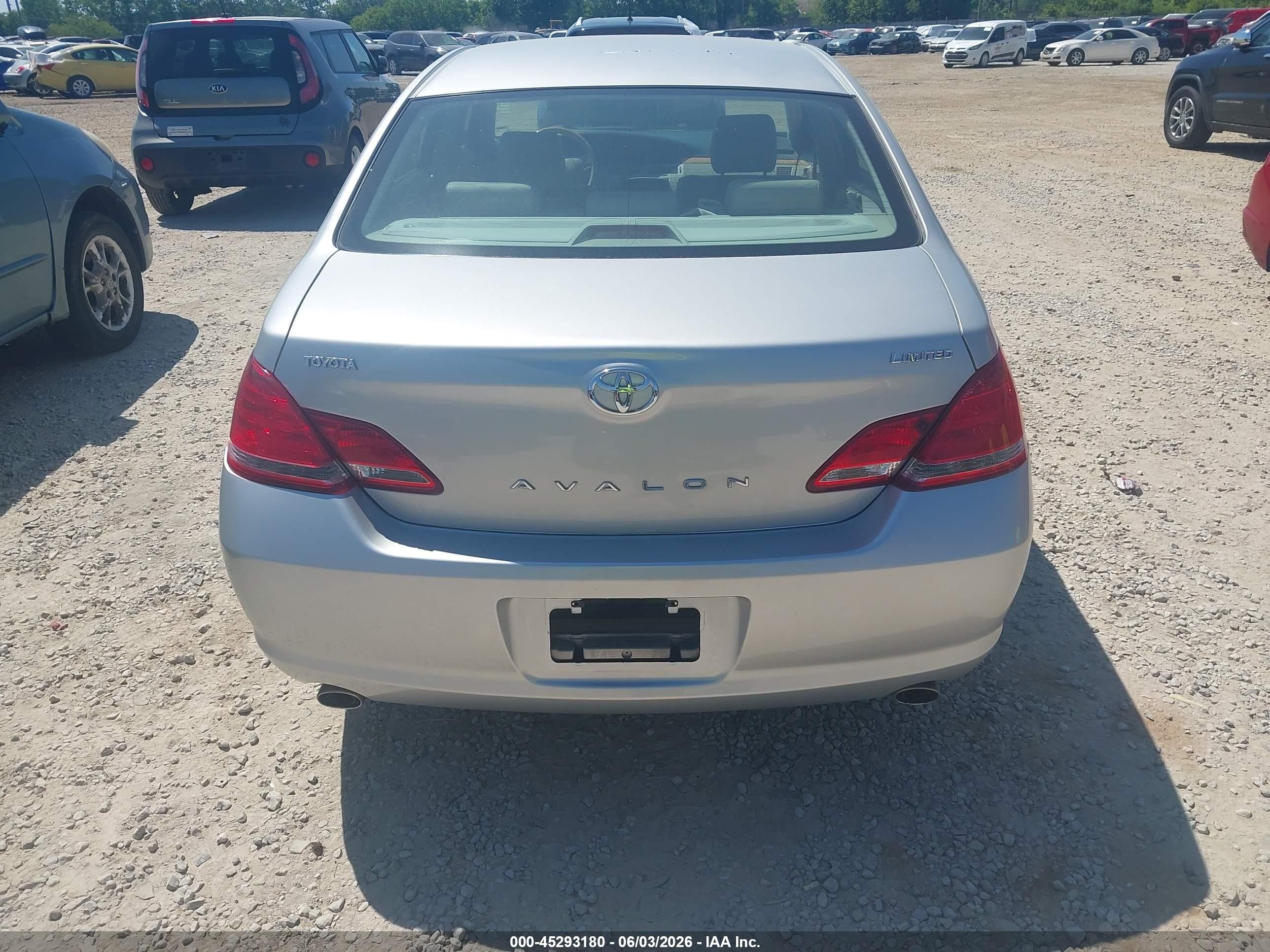 2005 Toyota Avalon Limited Желто-коричневый vin: 4T1BK36B15U050818