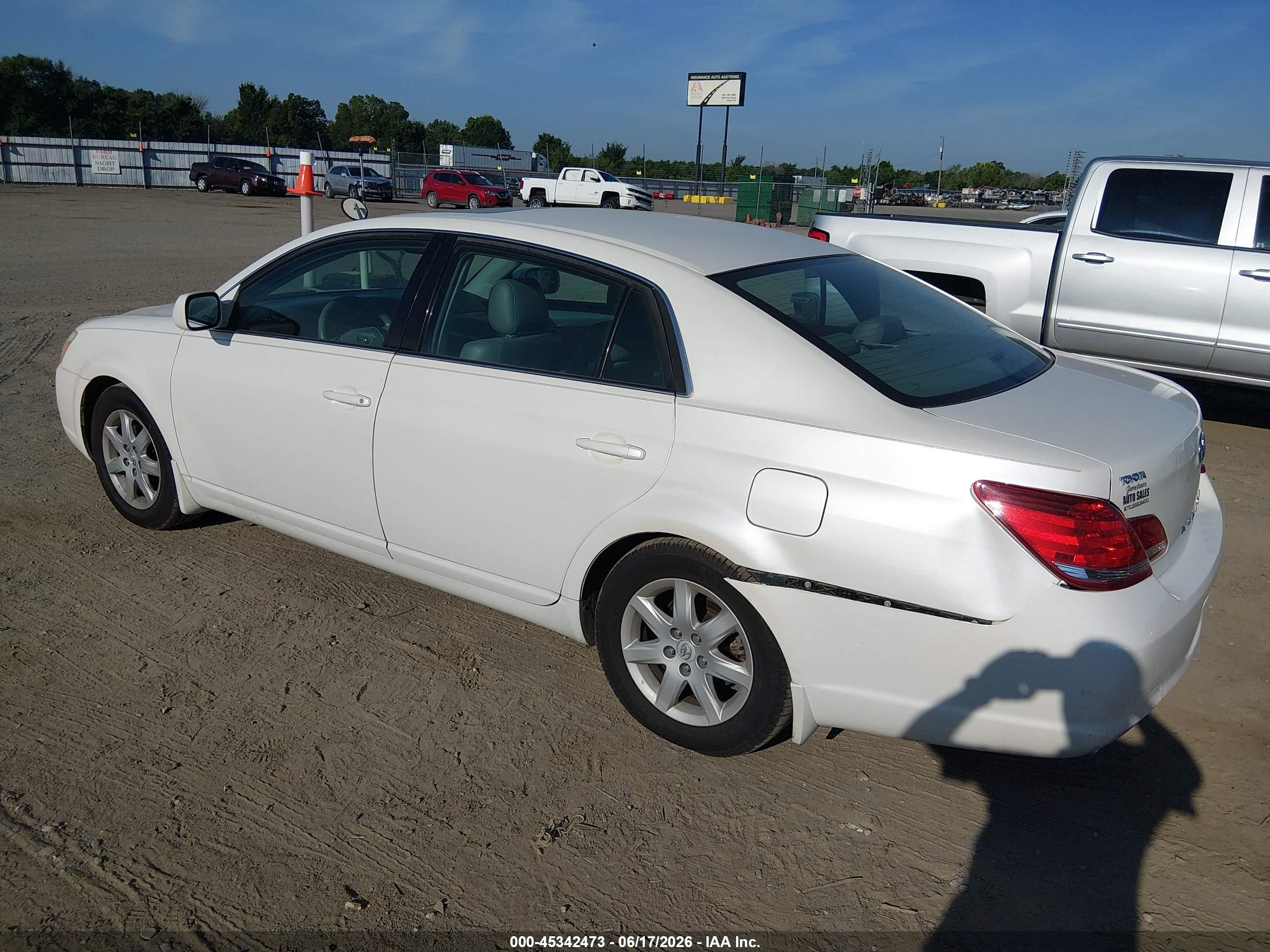 2006 Toyota Avalon Xl White vin: 4T1BK36B16U165534