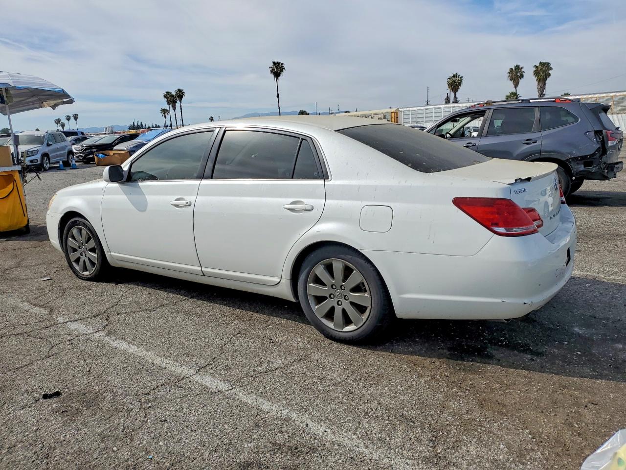 2007 Toyota Avalon White vin: 4T1BK36B17U226561
