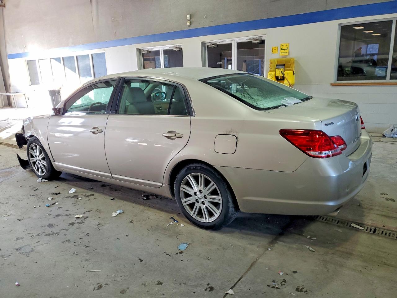 2007 Toyota Avalon Xl Gold vin: 4T1BK36B17U237298