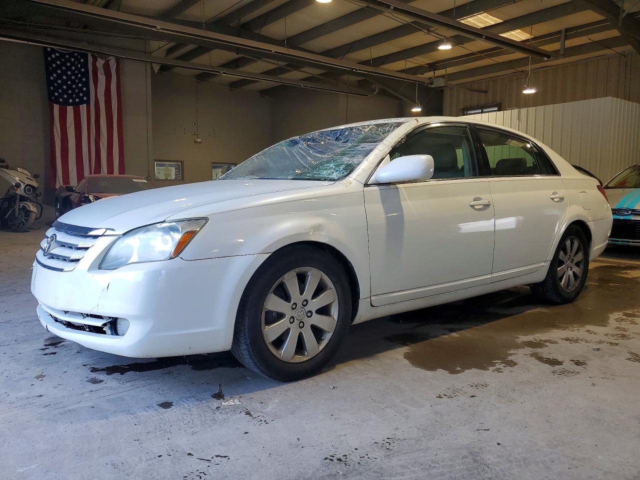 2007 Toyota Avalon Xls White vin: 4T1BK36B17U238628