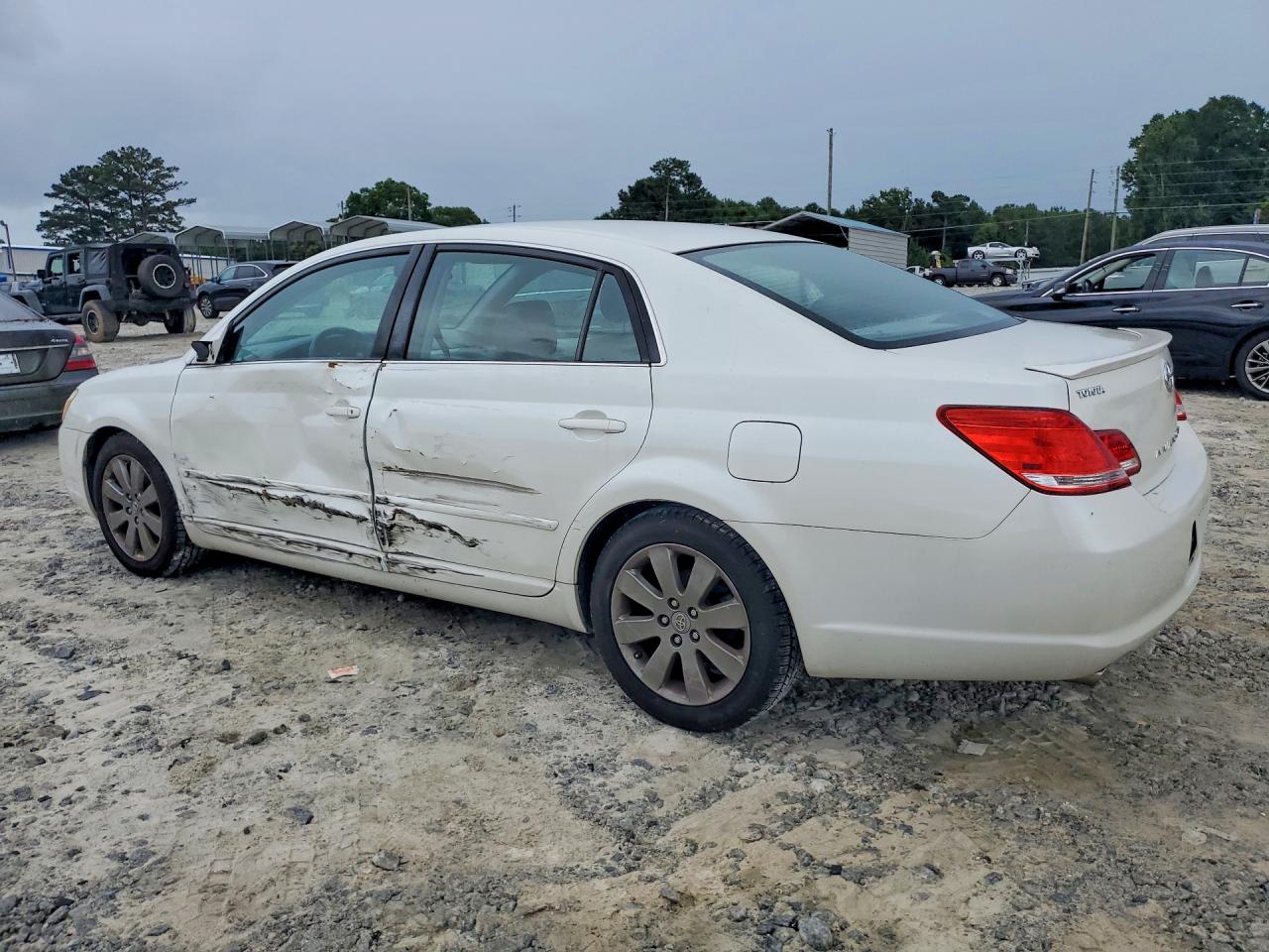 2007 Toyota Avalon Touring White vin: 4T1BK36B17U243022
