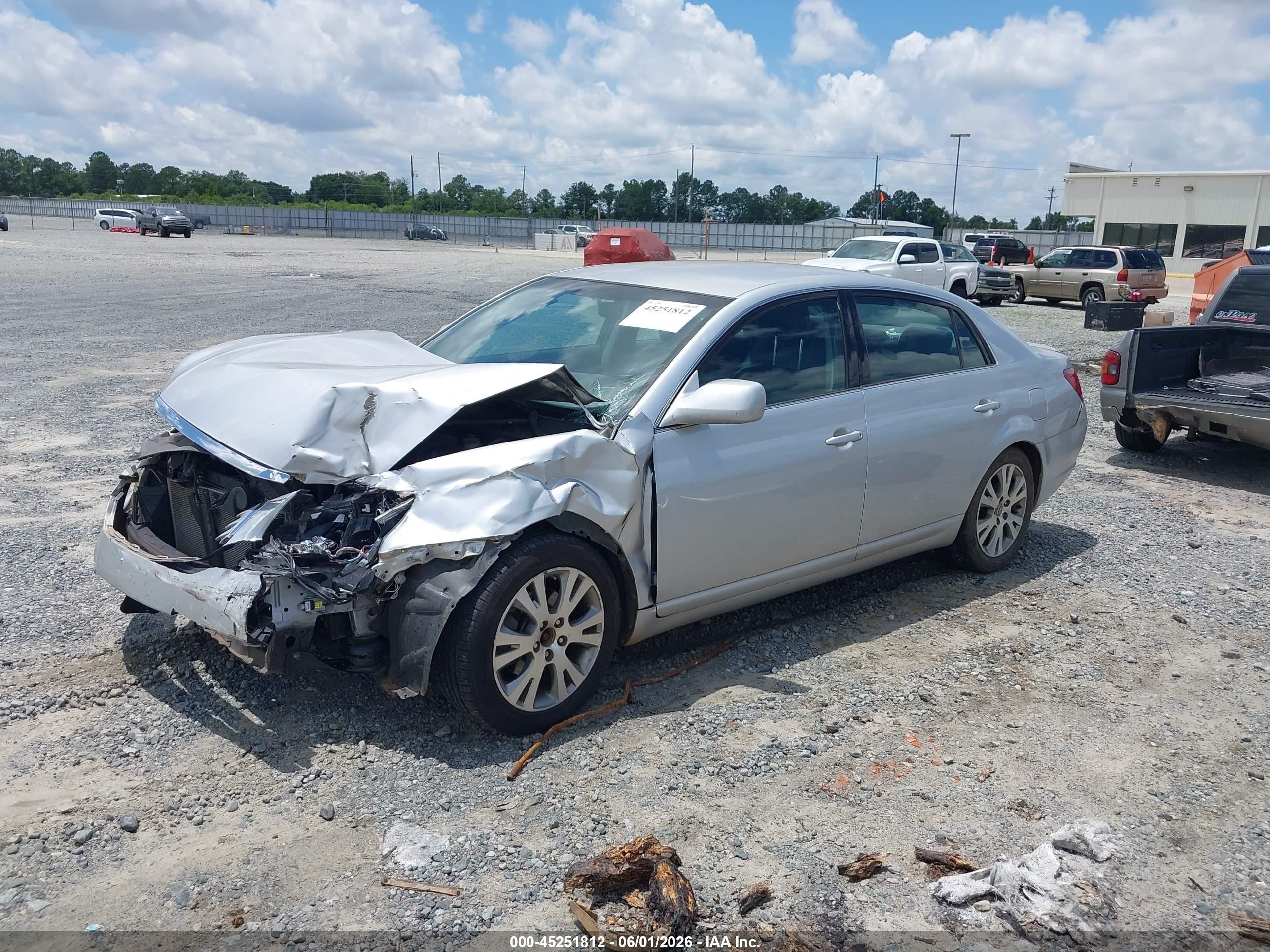 2008 Toyota Avalon Touring Silver vin: 4T1BK36B18U309165