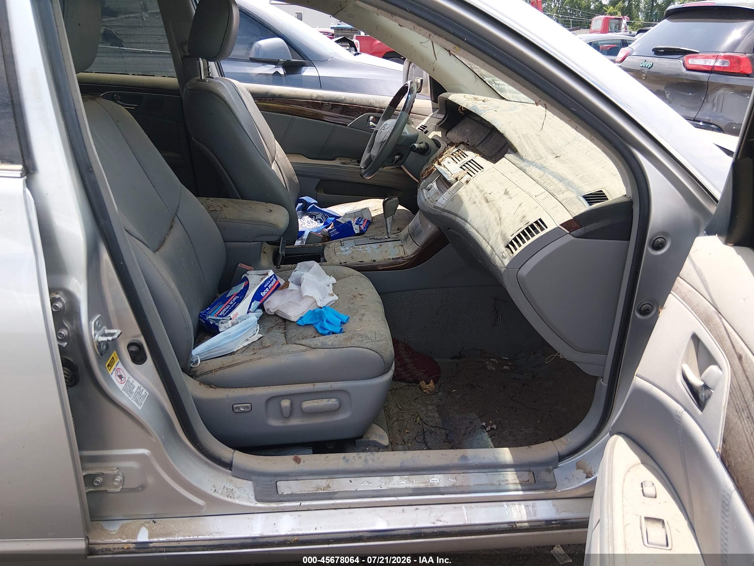 2009 Toyota Avalon Limited Silver vin: 4T1BK36B19U345939