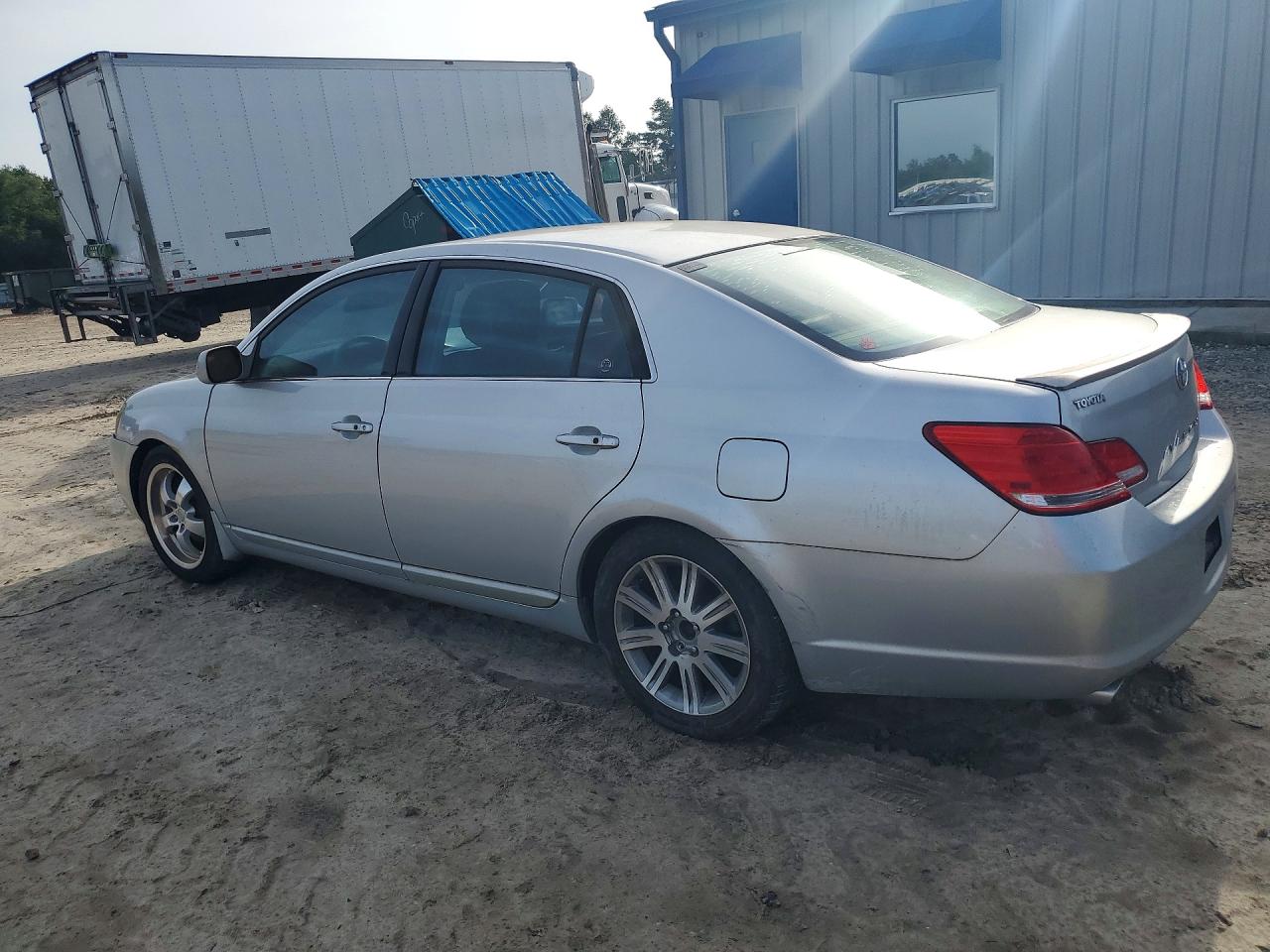 2005 Toyota Avalon Limited Silver vin: 4T1BK36B25U047183