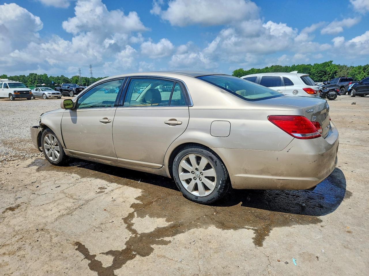 2005 Toyota Avalon Xls Tan vin: 4T1BK36B25U059107