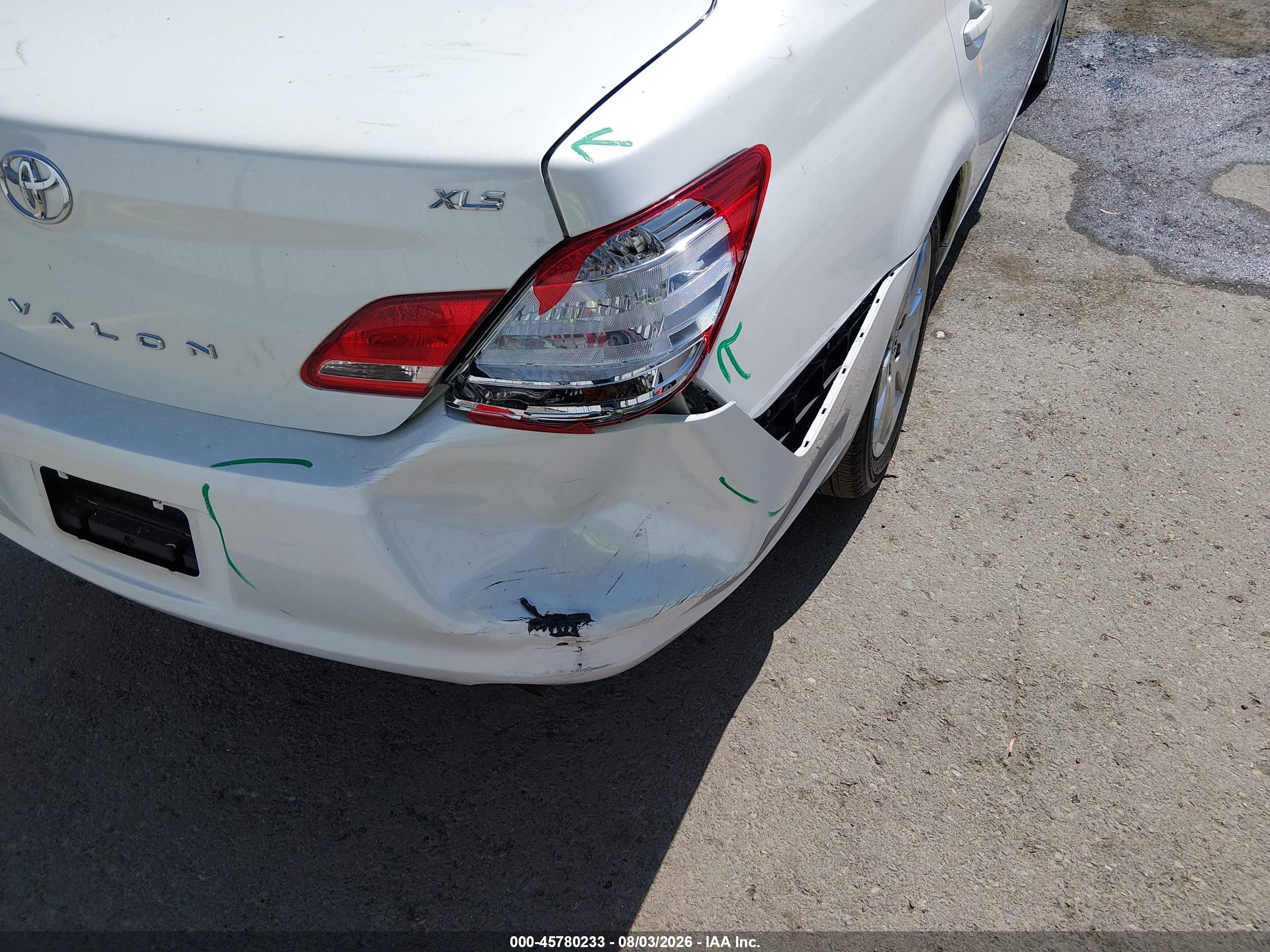 2006 Toyota Avalon Xls White vin: 4T1BK36B26U076099