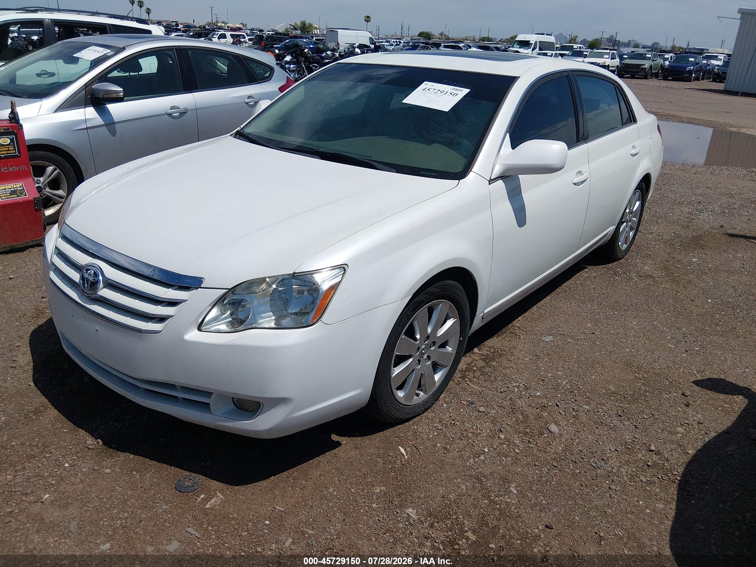 2006 Toyota Avalon Xls White vin: 4T1BK36B26U083201